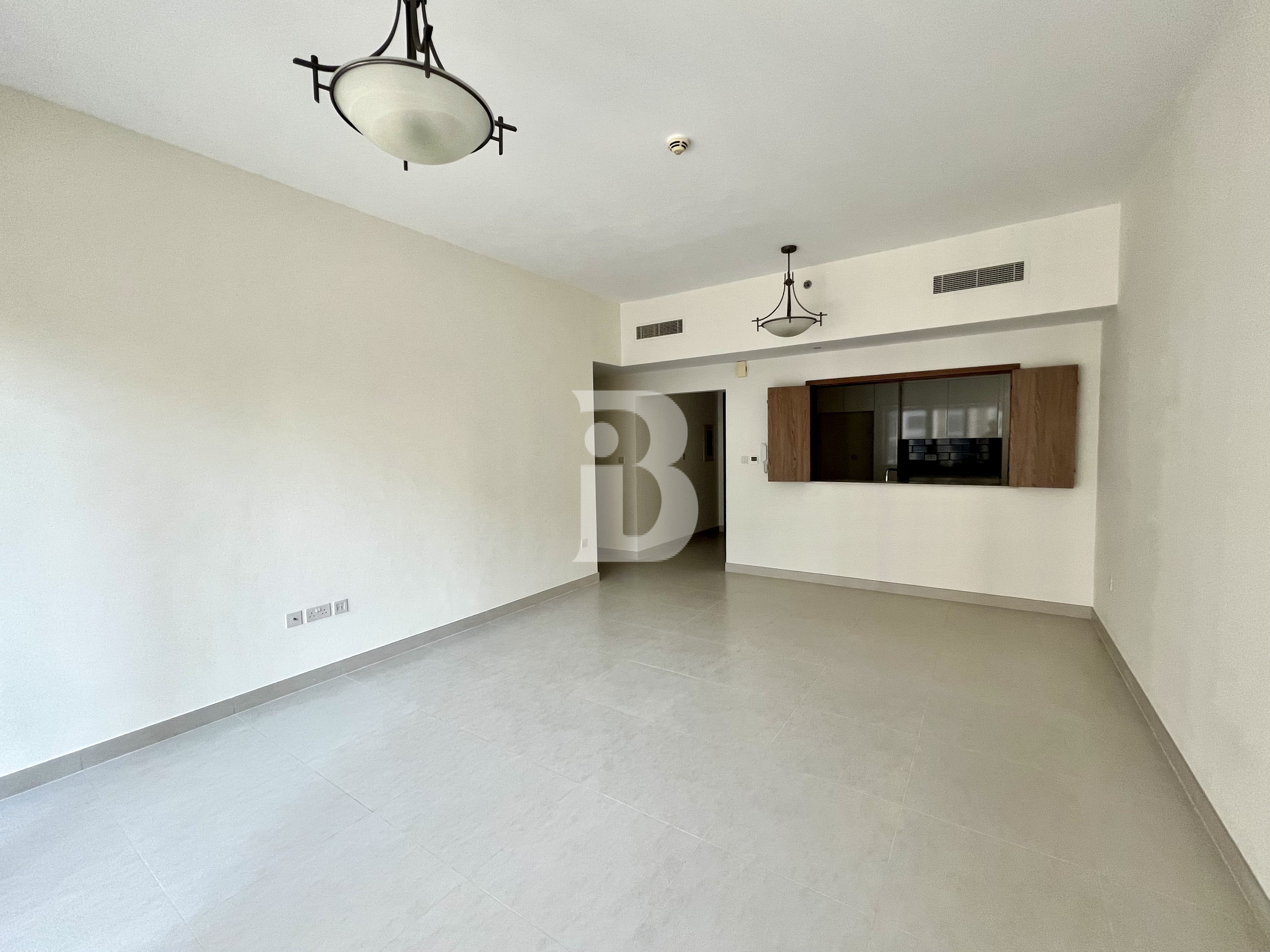 NEW I UNFURNISHED I EXCLUSIVE COMMUNITY