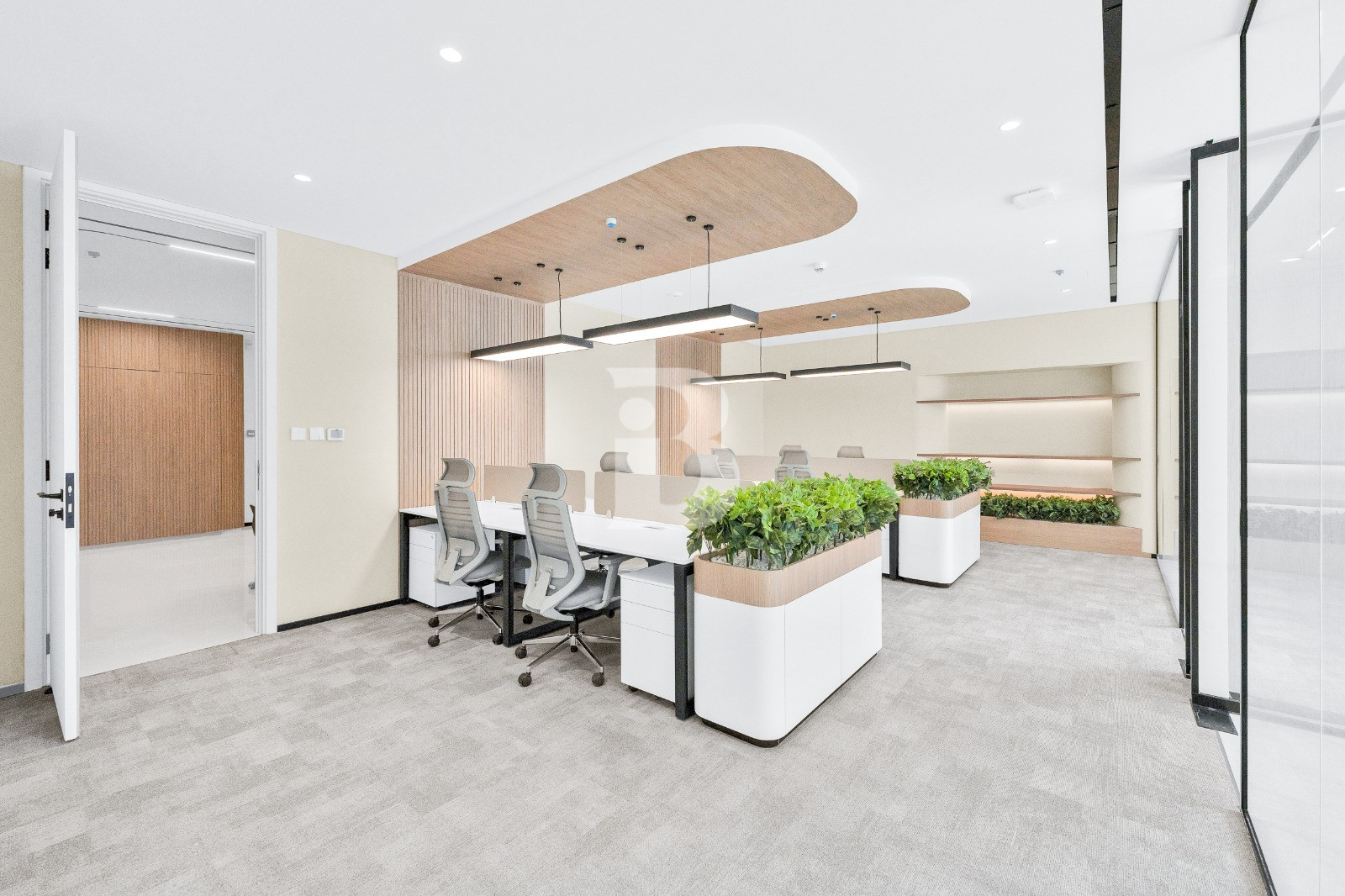 High-Floor Office | Vacant | Multiple Size Options