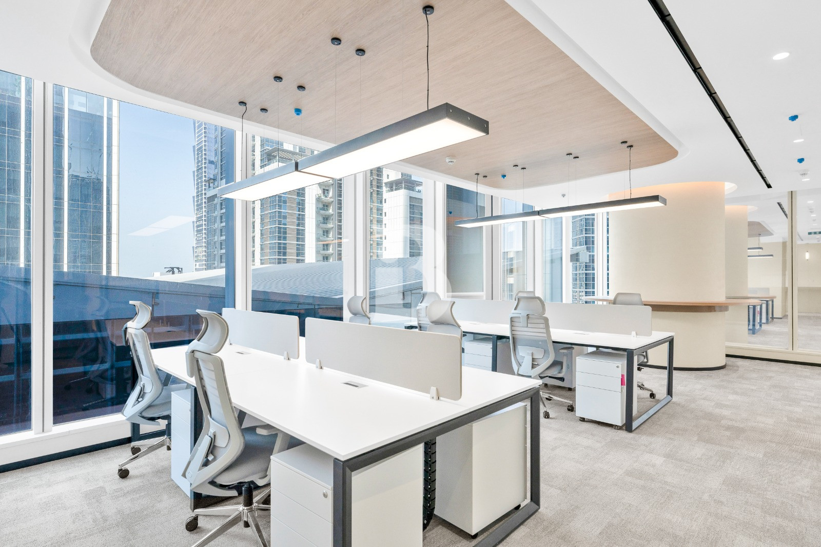 High-Floor Office | Vacant | Multiple Size Options