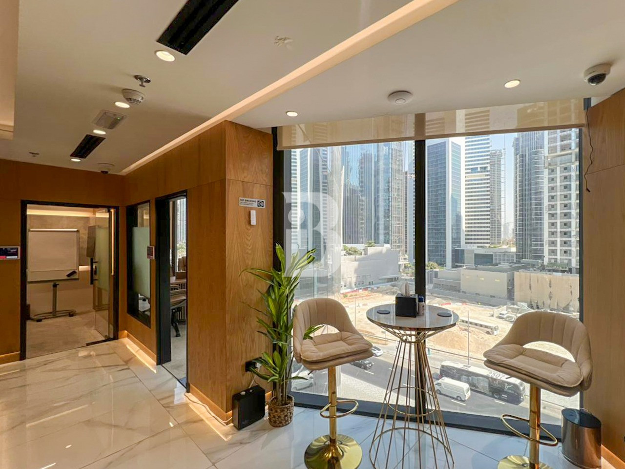 PRIME FURNISHED | BURJ VIEW | LARGE LAYOUT