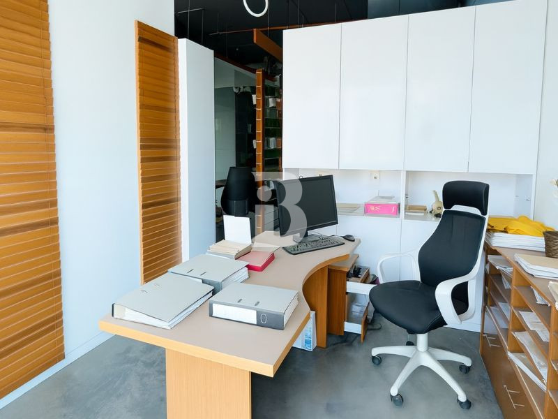 FULLY FITTED | BRIGHT OFFICE | PRIME LOCATION