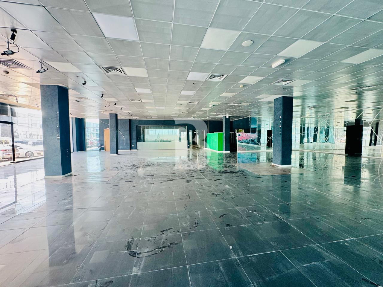 Showroom | Behind Sheikh Zayed Road | Road Facing