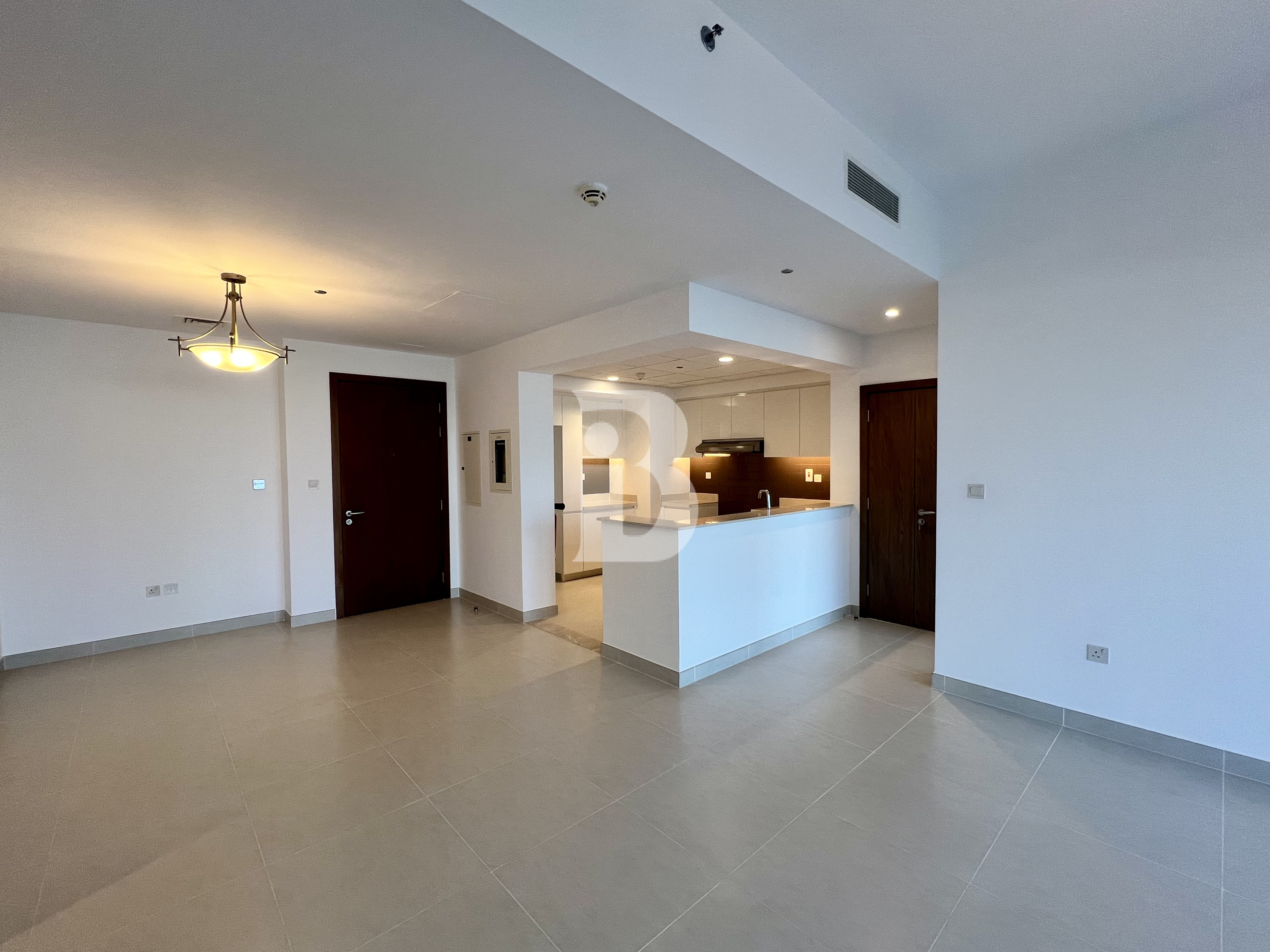 NEW I UNFURNISHED I GOOD LOCATION