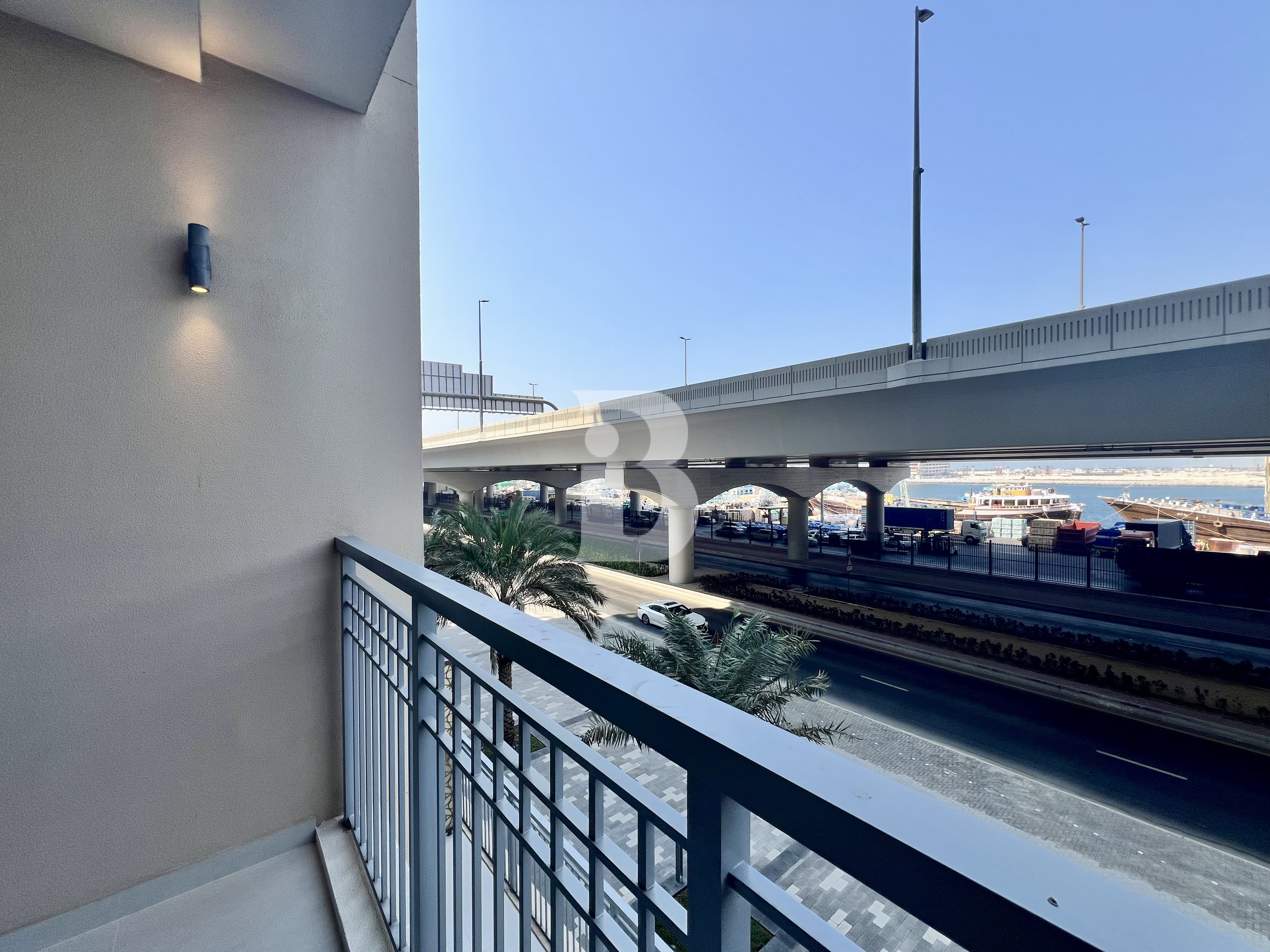 UNFURNISHED I LUXIRIOUS I NEW APARTMENT