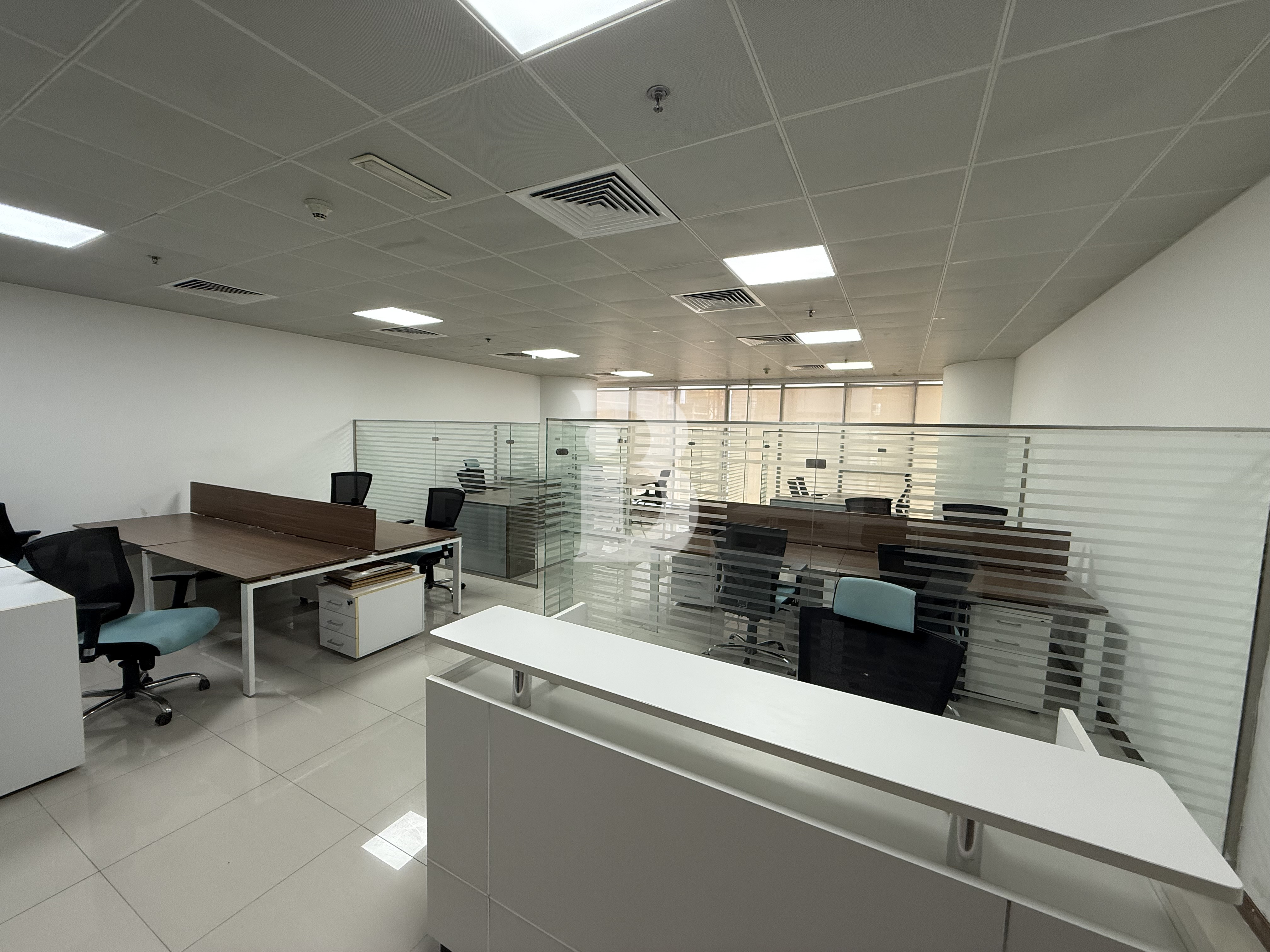 VASTU UNIT | NEAR TO METRO STATION | 1 PARKING