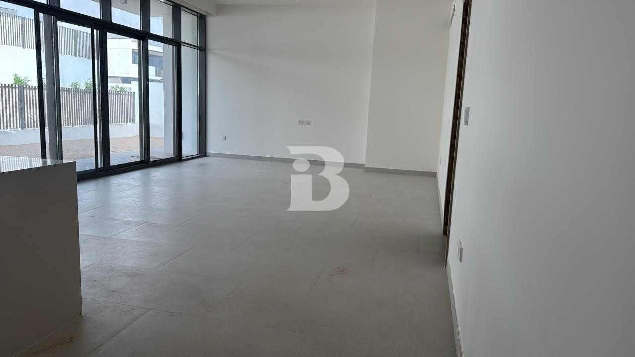 Large Plot | Preferred Layout | Internal Location