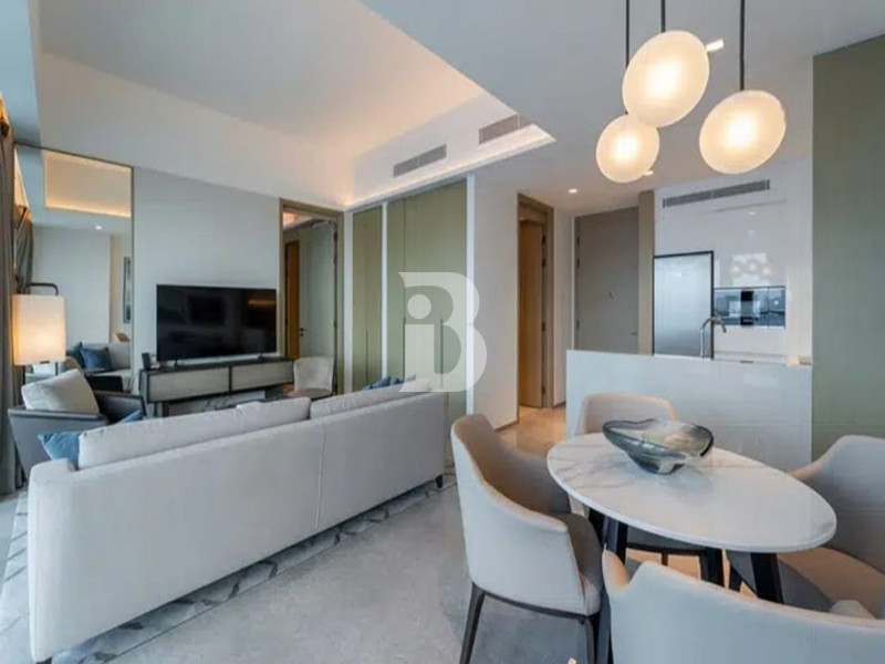 STUNNING BURJ KHALIFA | HOLIDAY PERFECT |LUXURIOUS