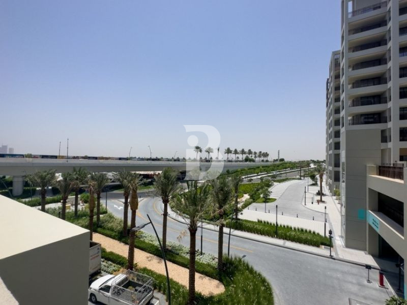 BRIGHT LAYOUT | BEACH ACCESS | FULLY FURNISHED