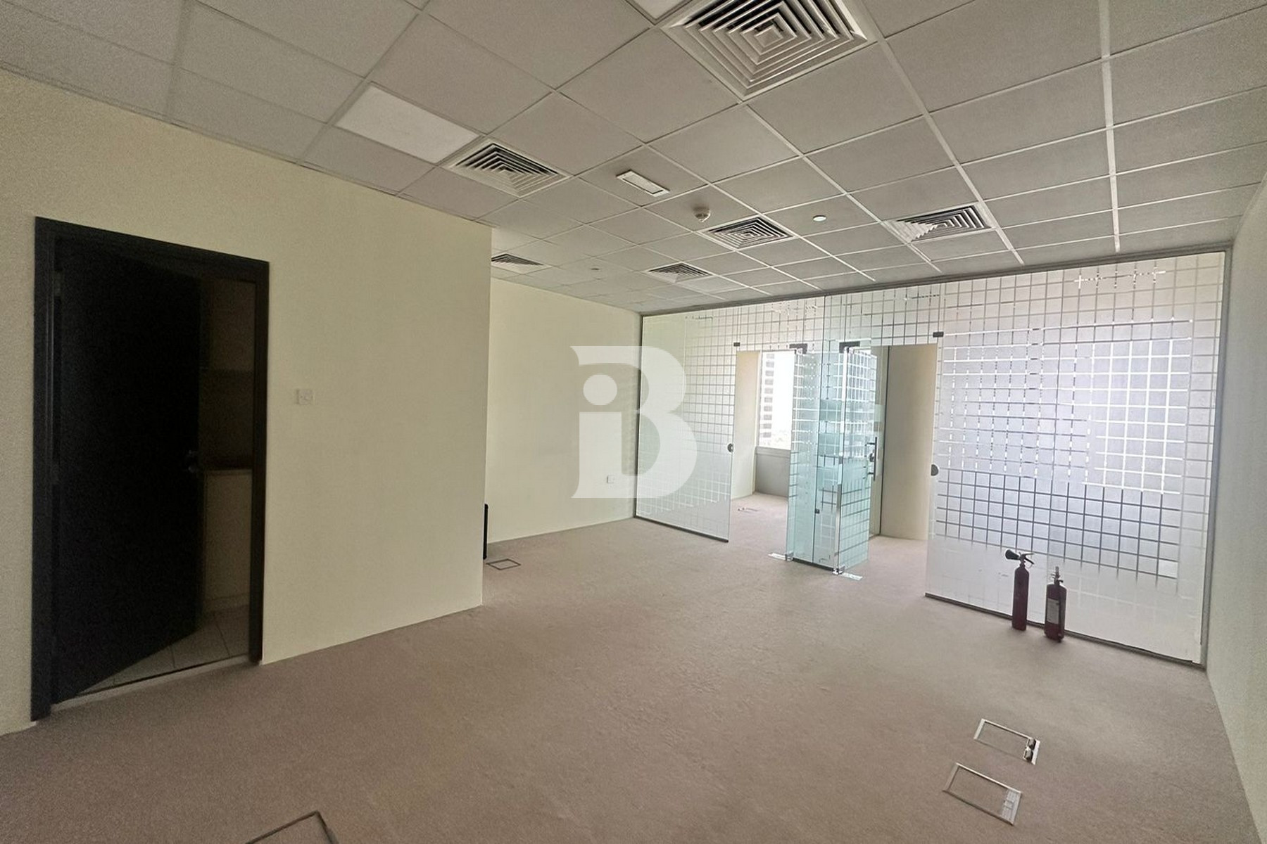 VACANT | FITTED OFFICE WITH PARTITIONS