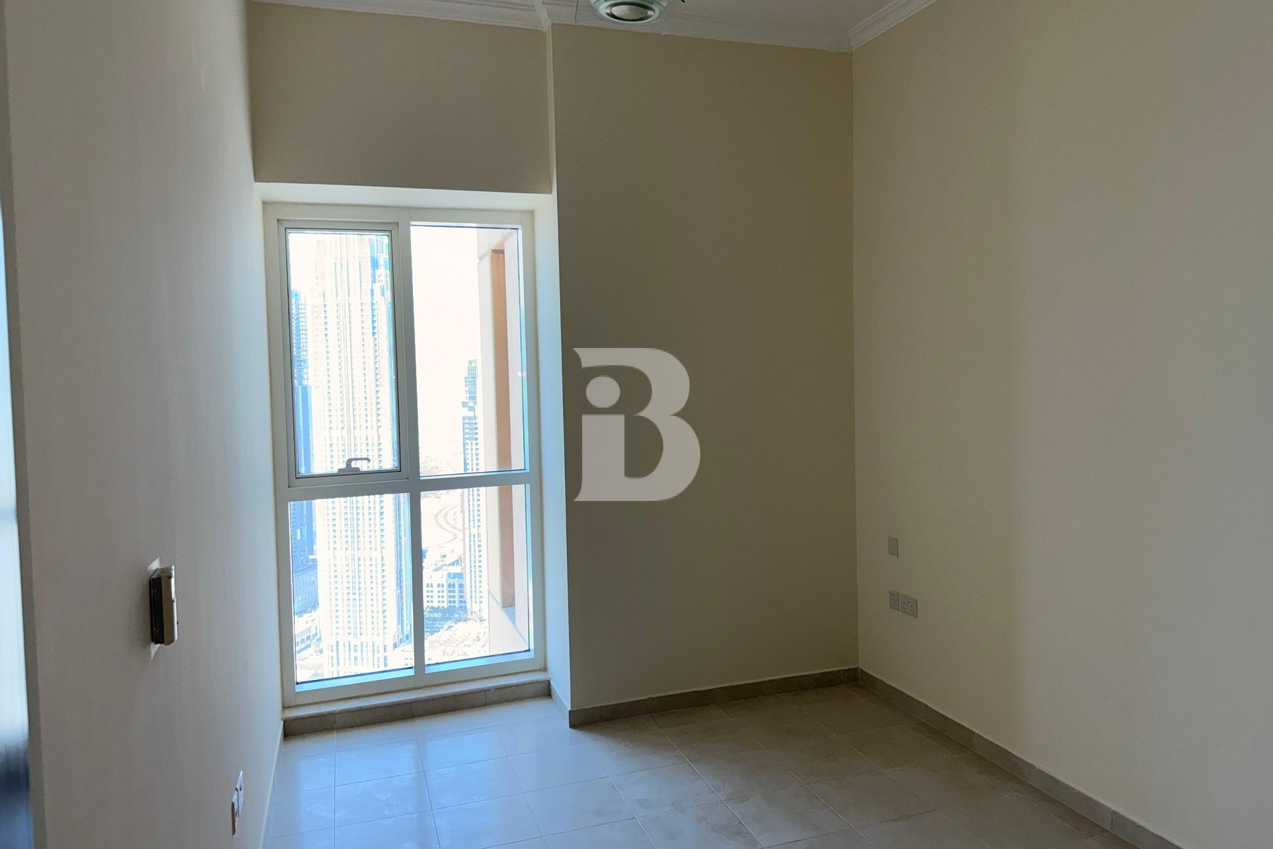Investor Deal | High Floor 2BR | Canal View