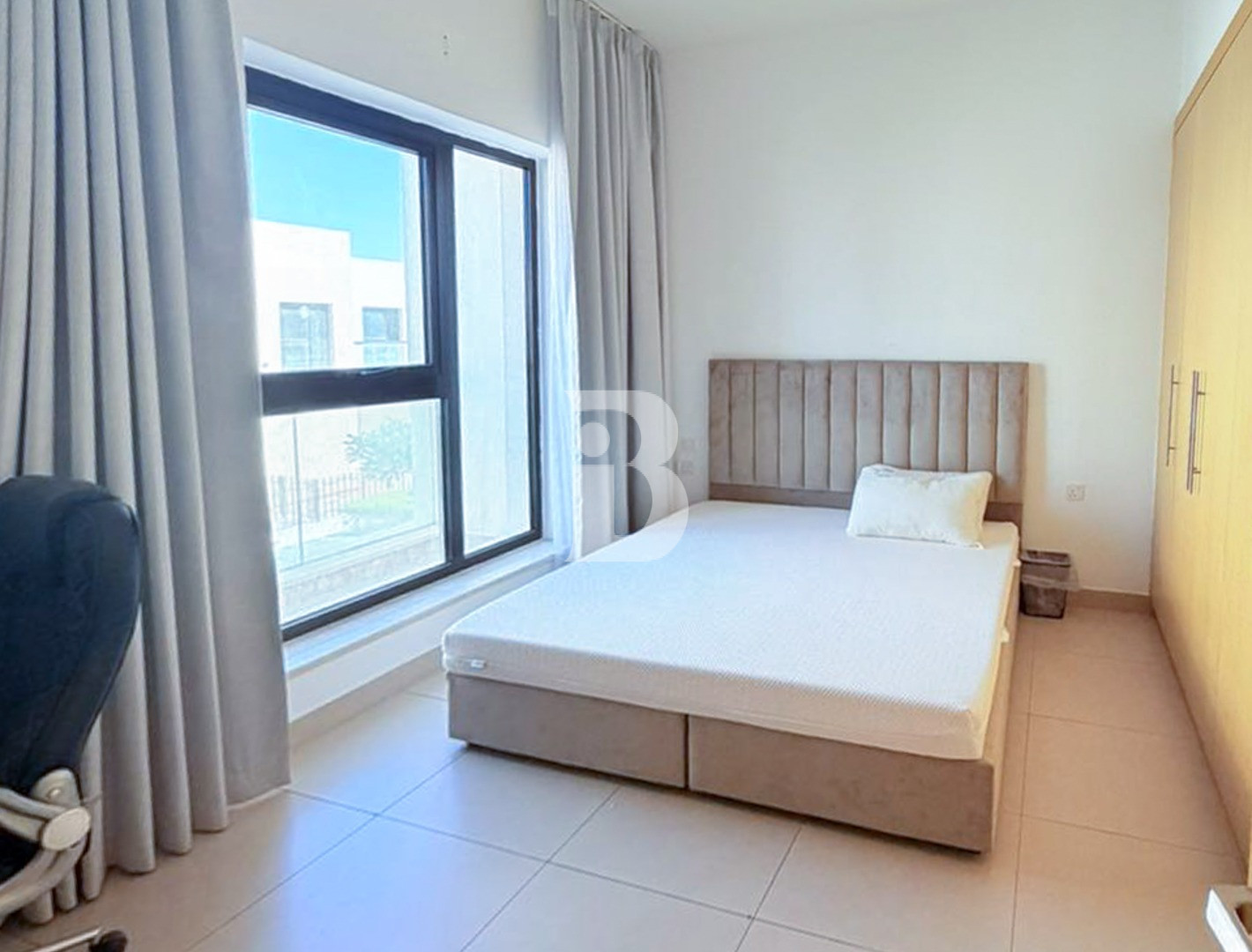 Best Price| Full furnished| Podium Townhouse