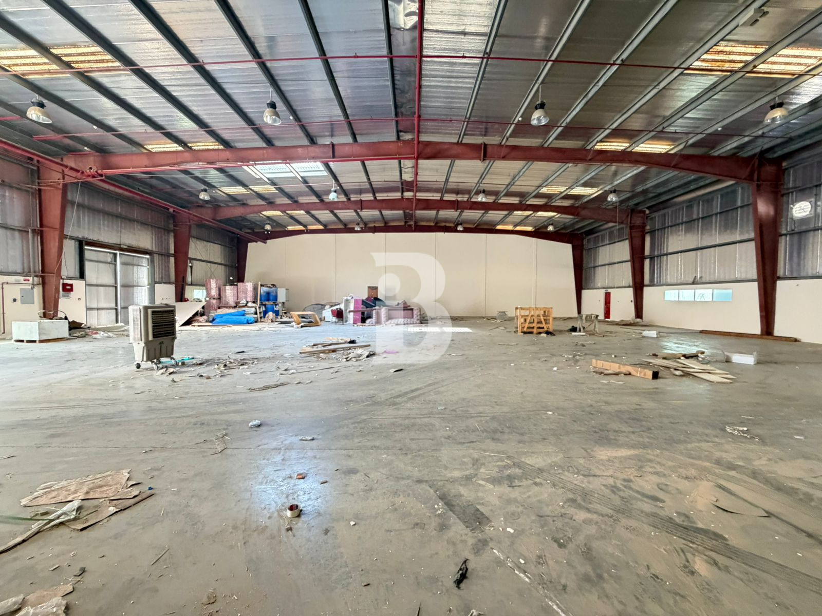 185 KW Good for kitchen 9700 sqft Warehouse in DIP