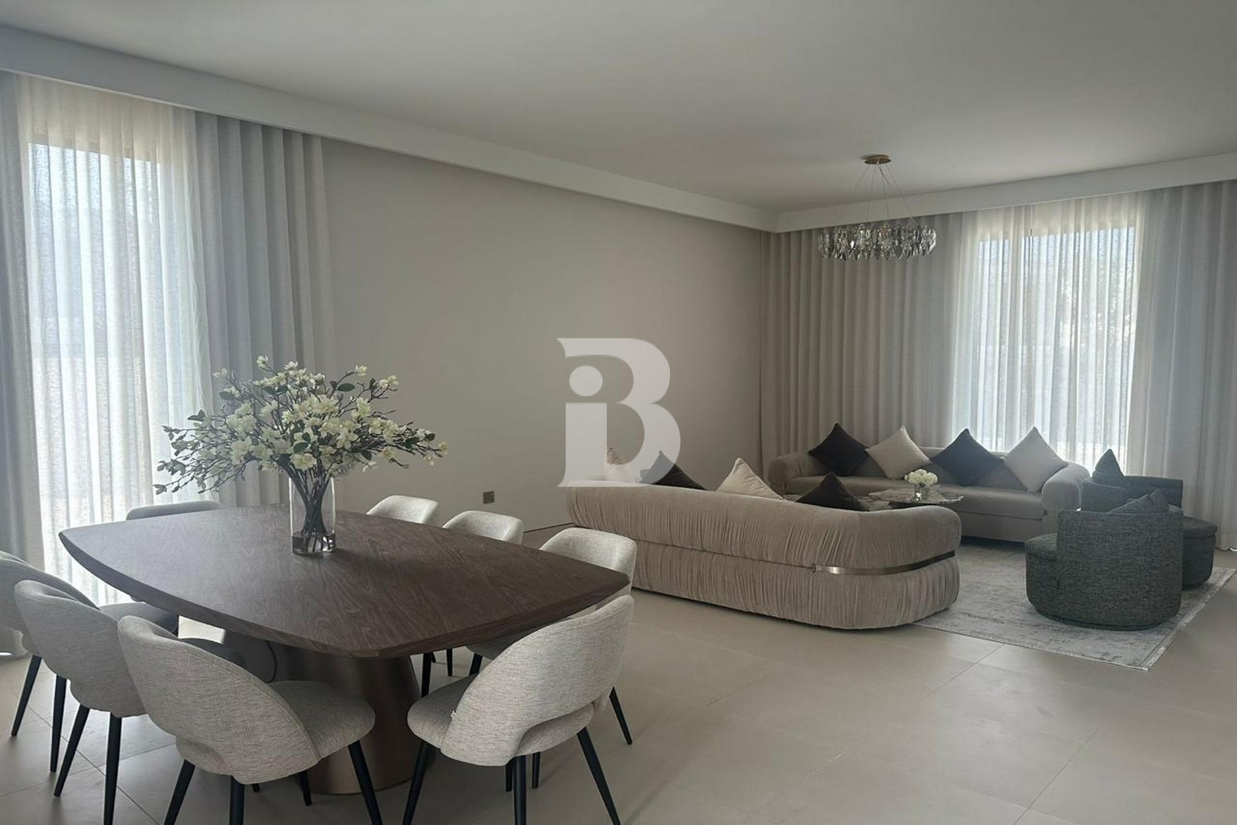 Exceptional | Prime Location Near Lagoon