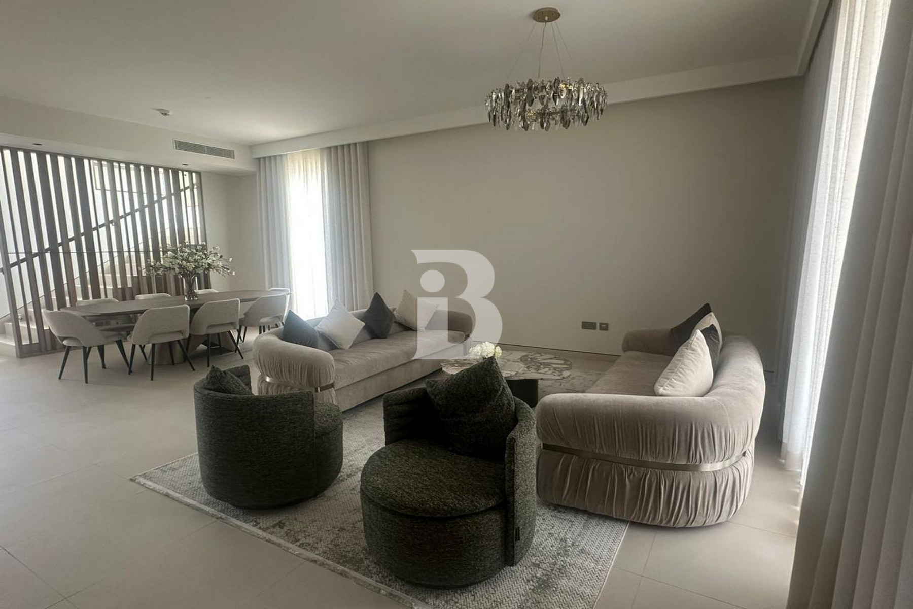 Exceptional | Prime Location Near Lagoon