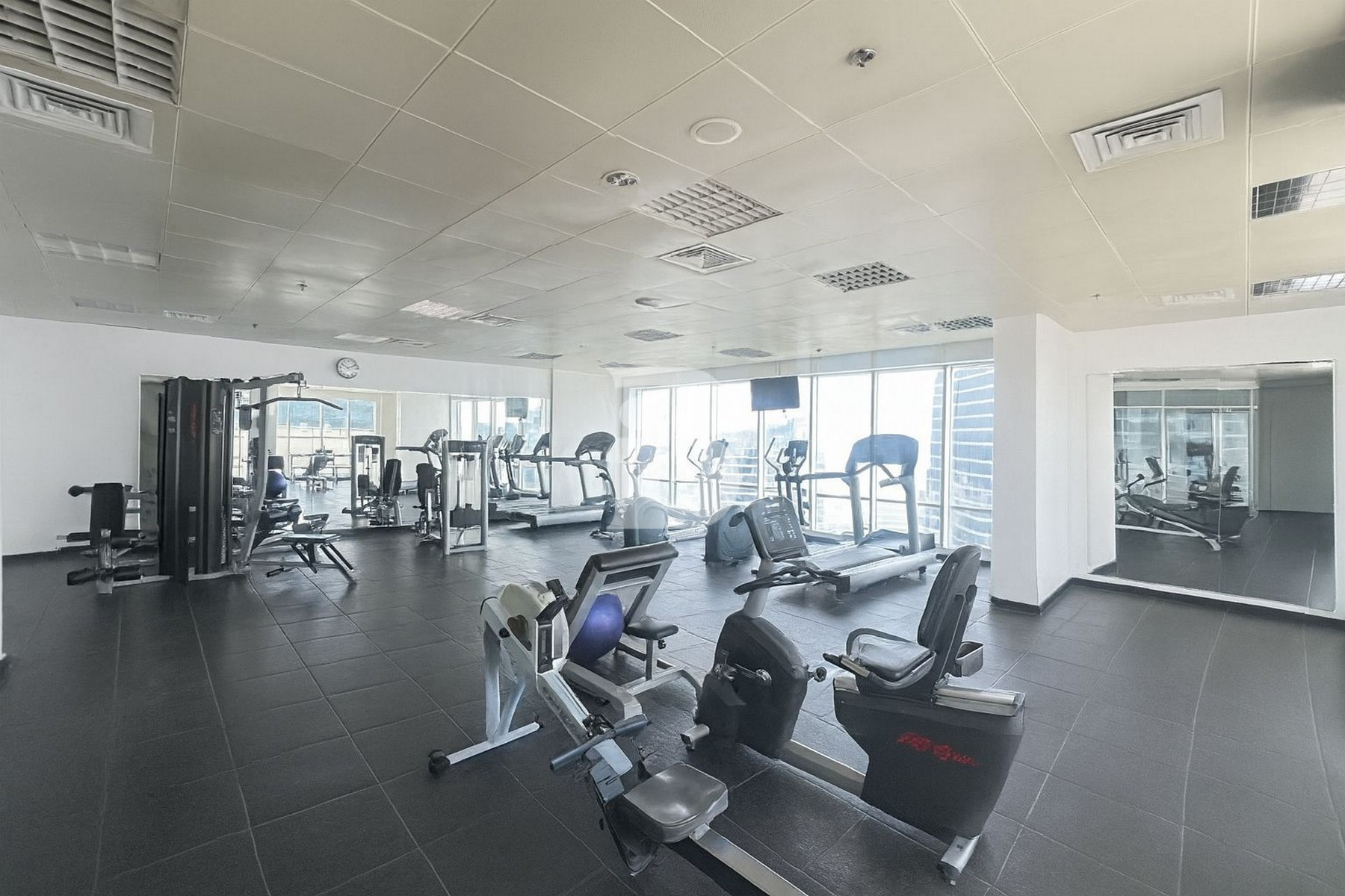 HIGH FLOOR | READY TO MOVE | FULLY FURNISHED