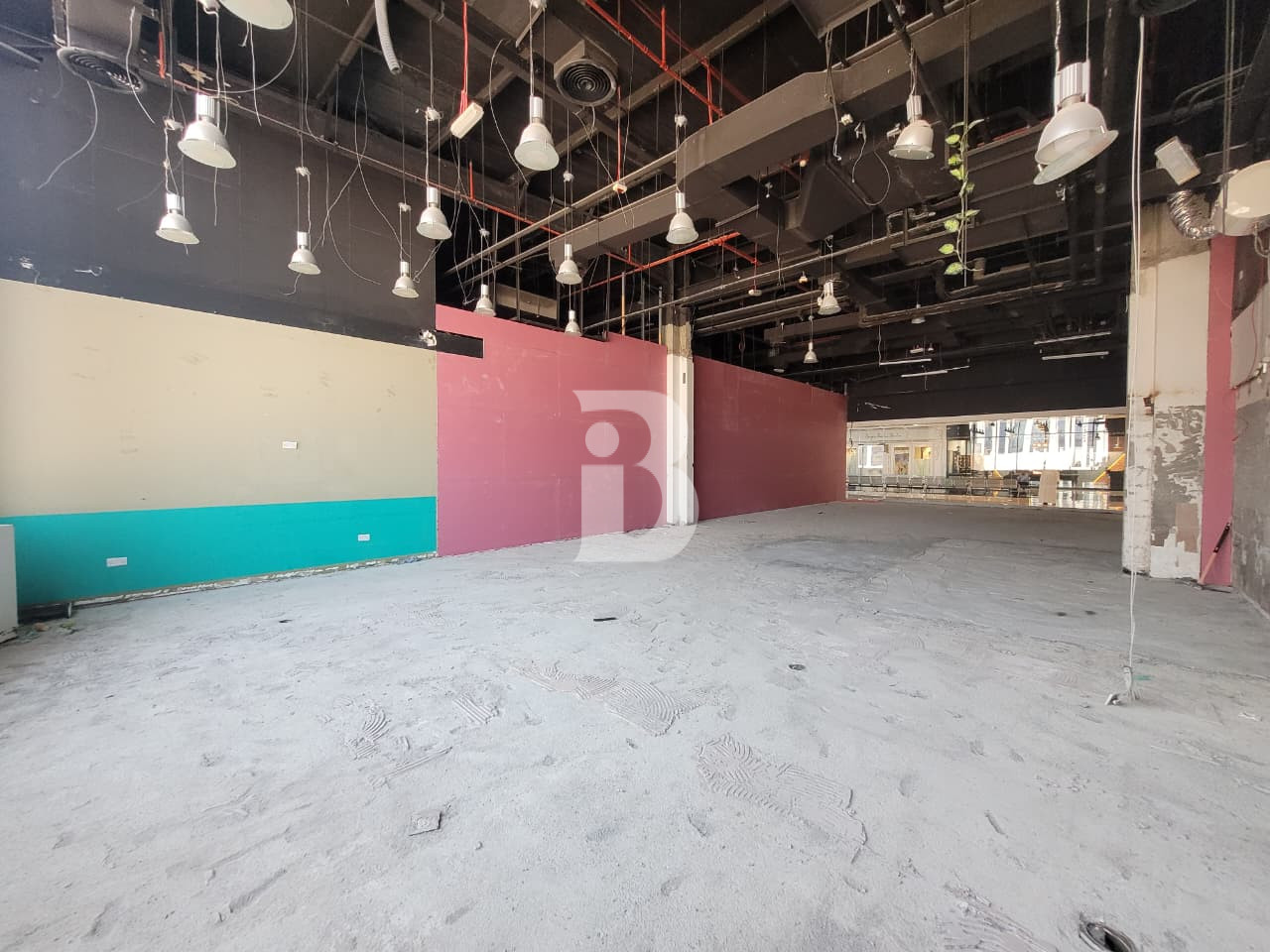 Ideal Prime Shop l Best Location l Near Metro