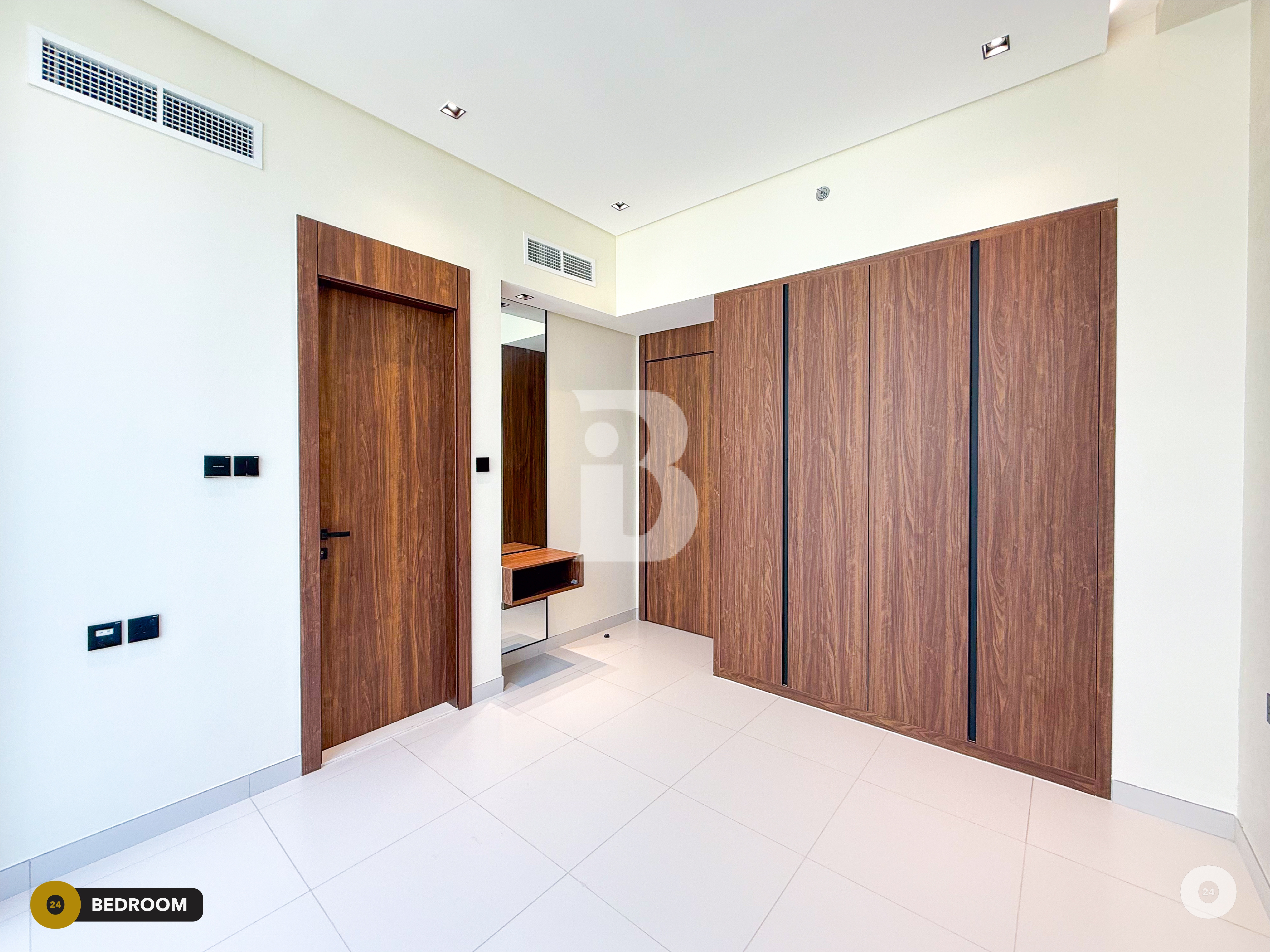 Vacant | Semi Furnished | Ready To Move | Spacious