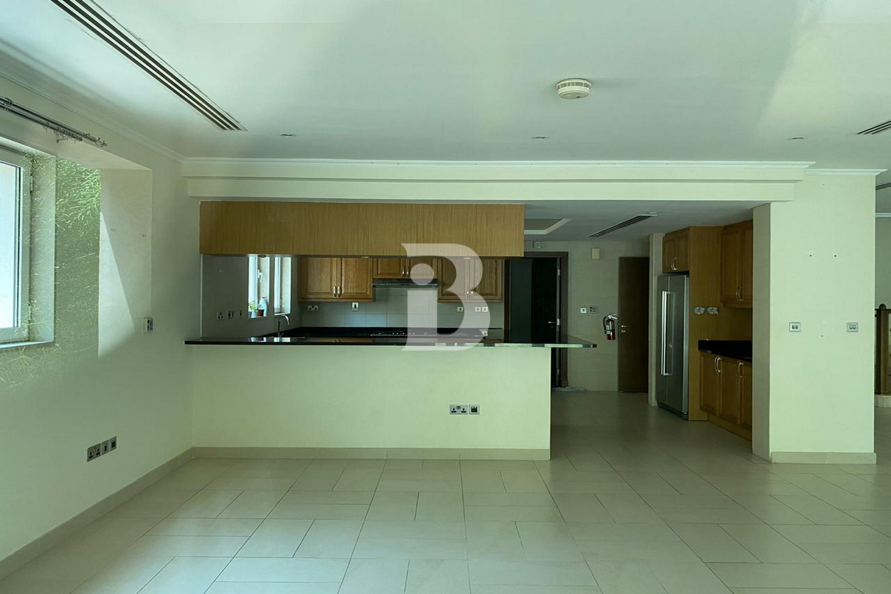 Exclusive | vacant of transfer | Close to Park