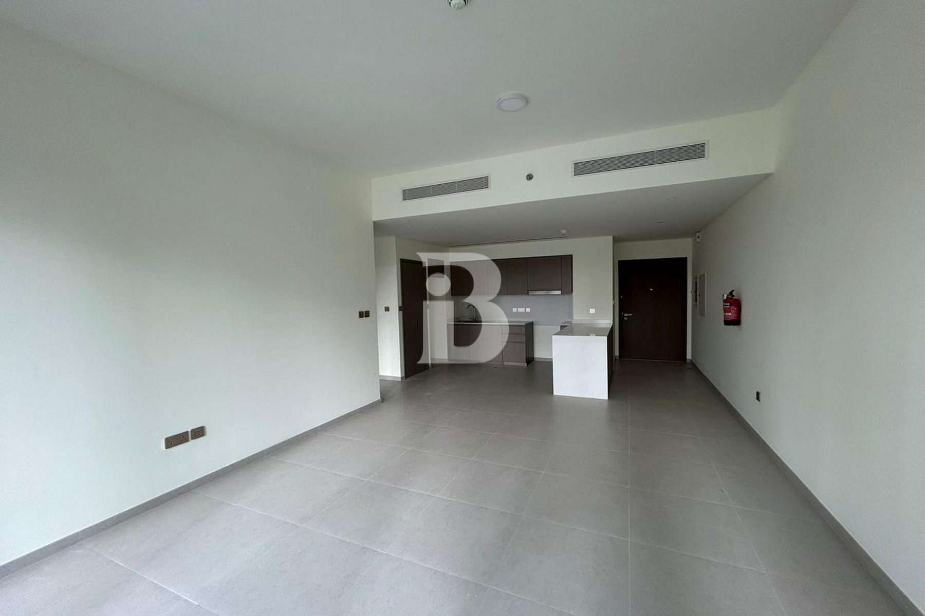 High Floor |Spacious | Vacant Soon |Prime Location