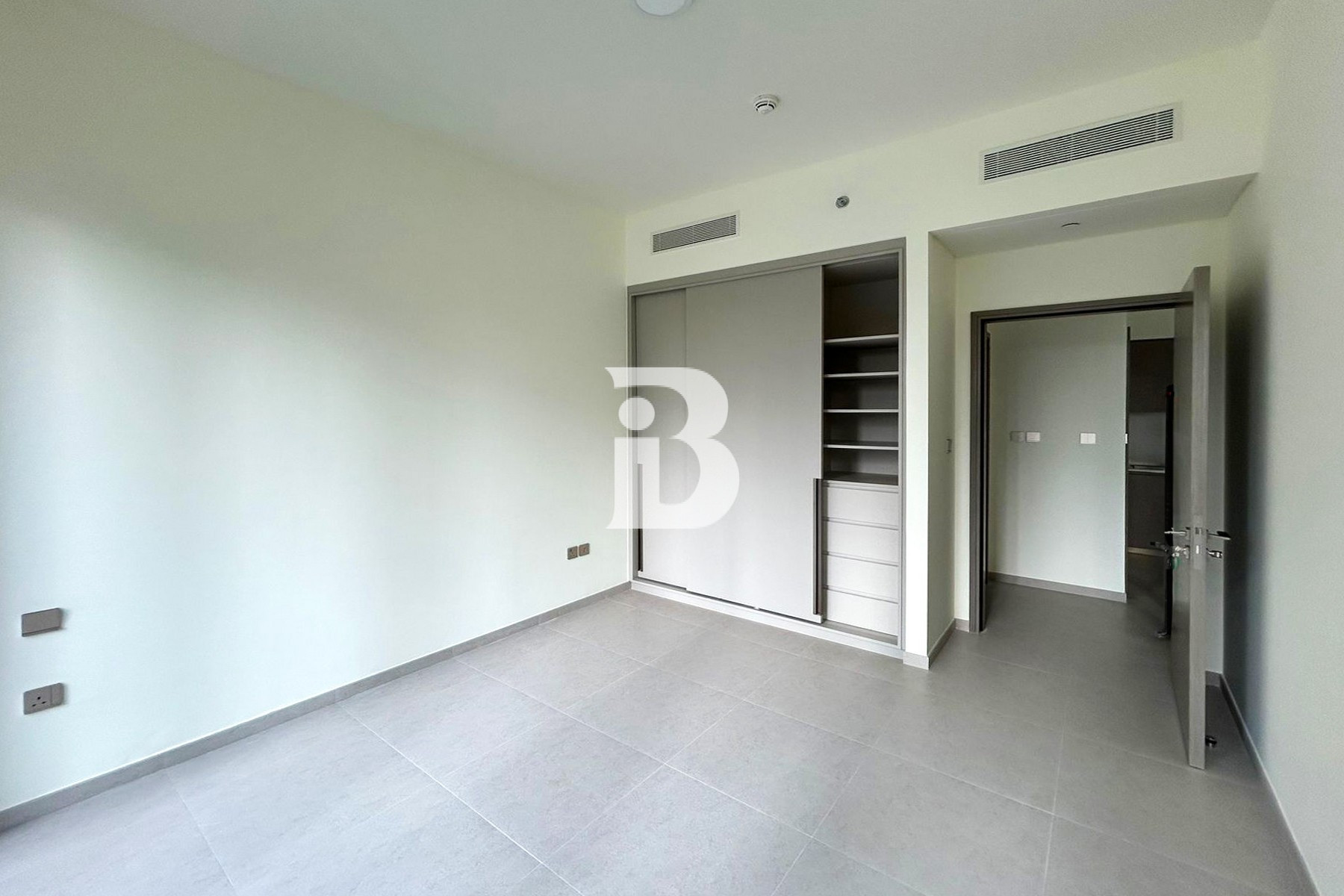 High Floor |Spacious | Vacant Soon |Prime Location