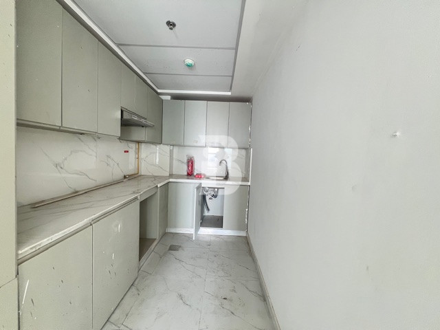 Premium Living | Bright Interiors | Skyline Views