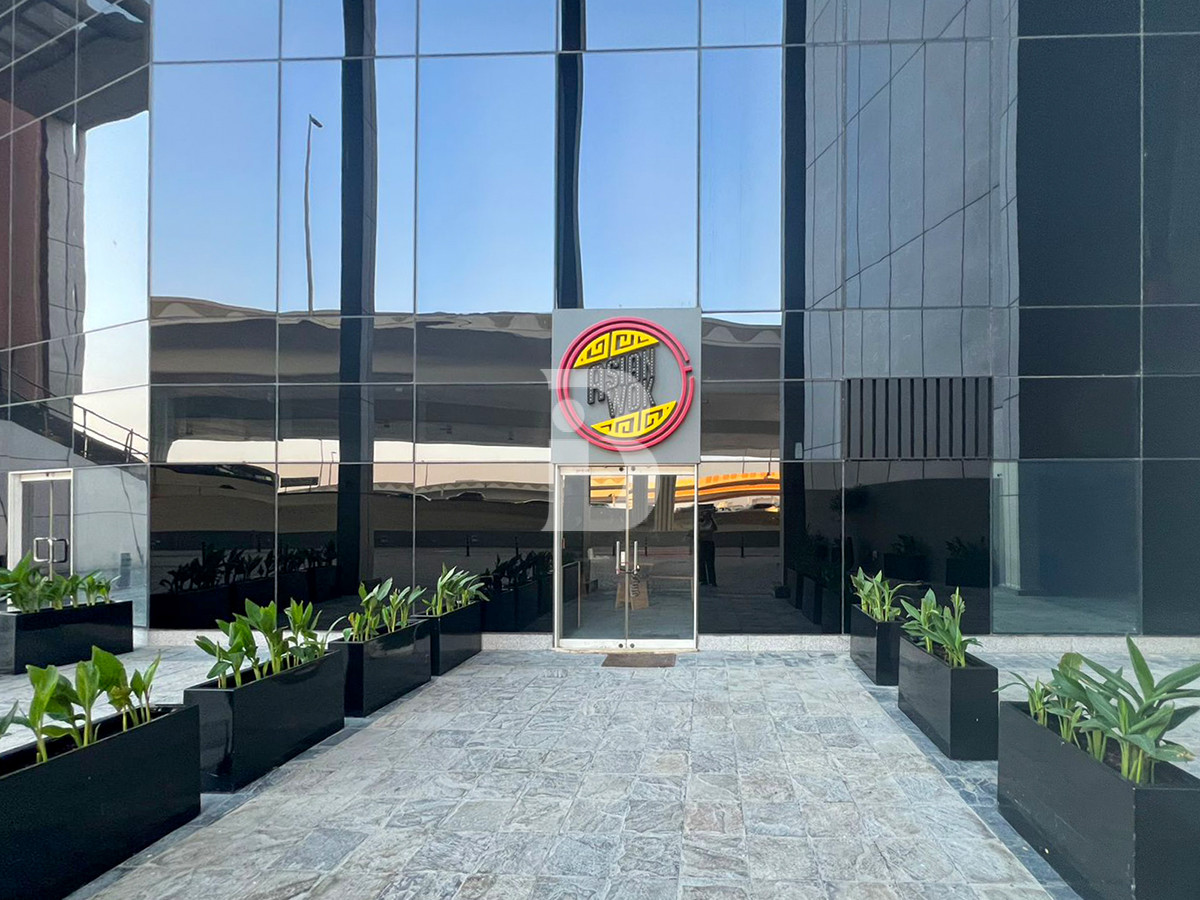 PRIME HOTEL LOBBY LOCATION | READY TO OPERATE