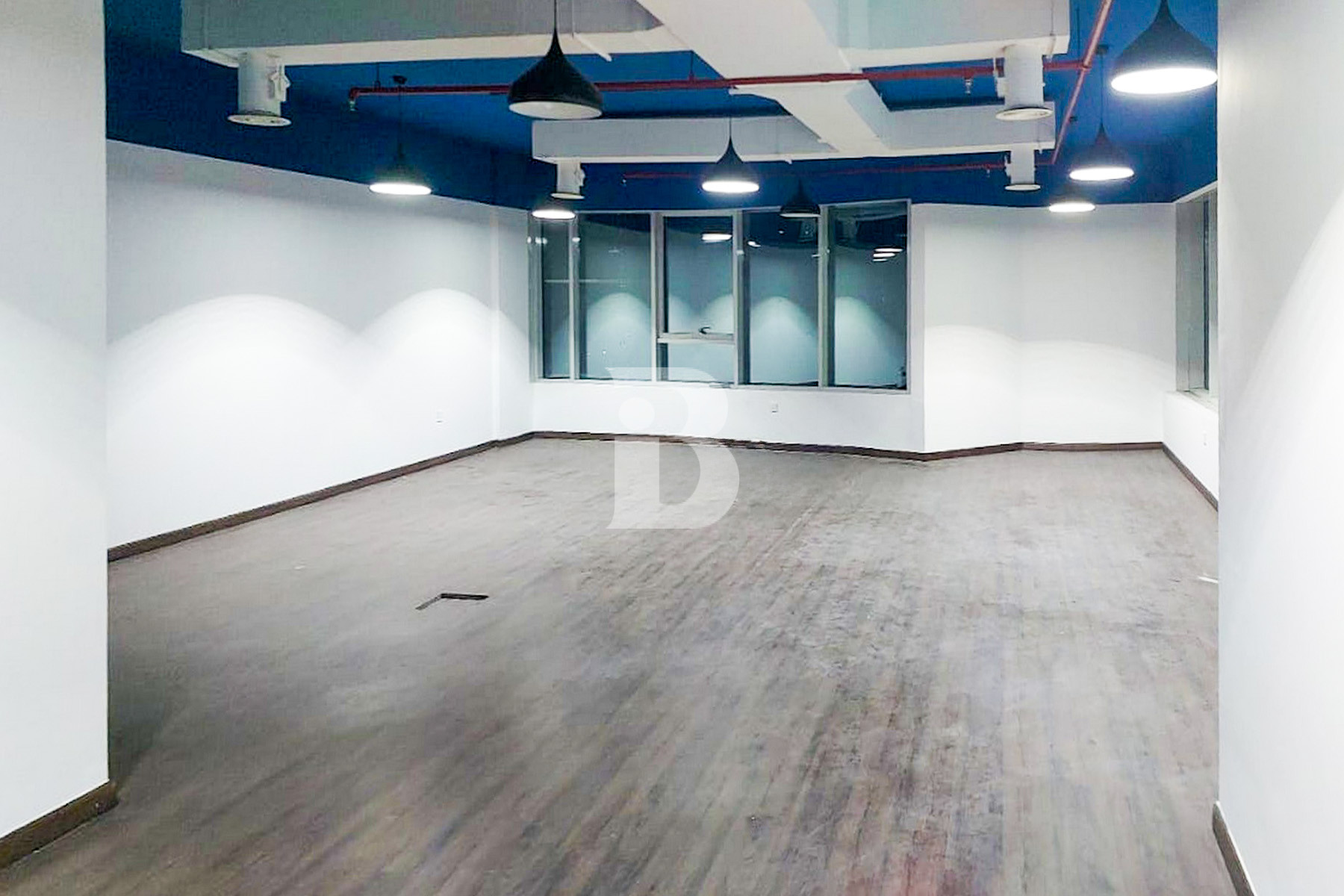 PRIME LOCATION | NEAR METRO | VACANT OFFICE