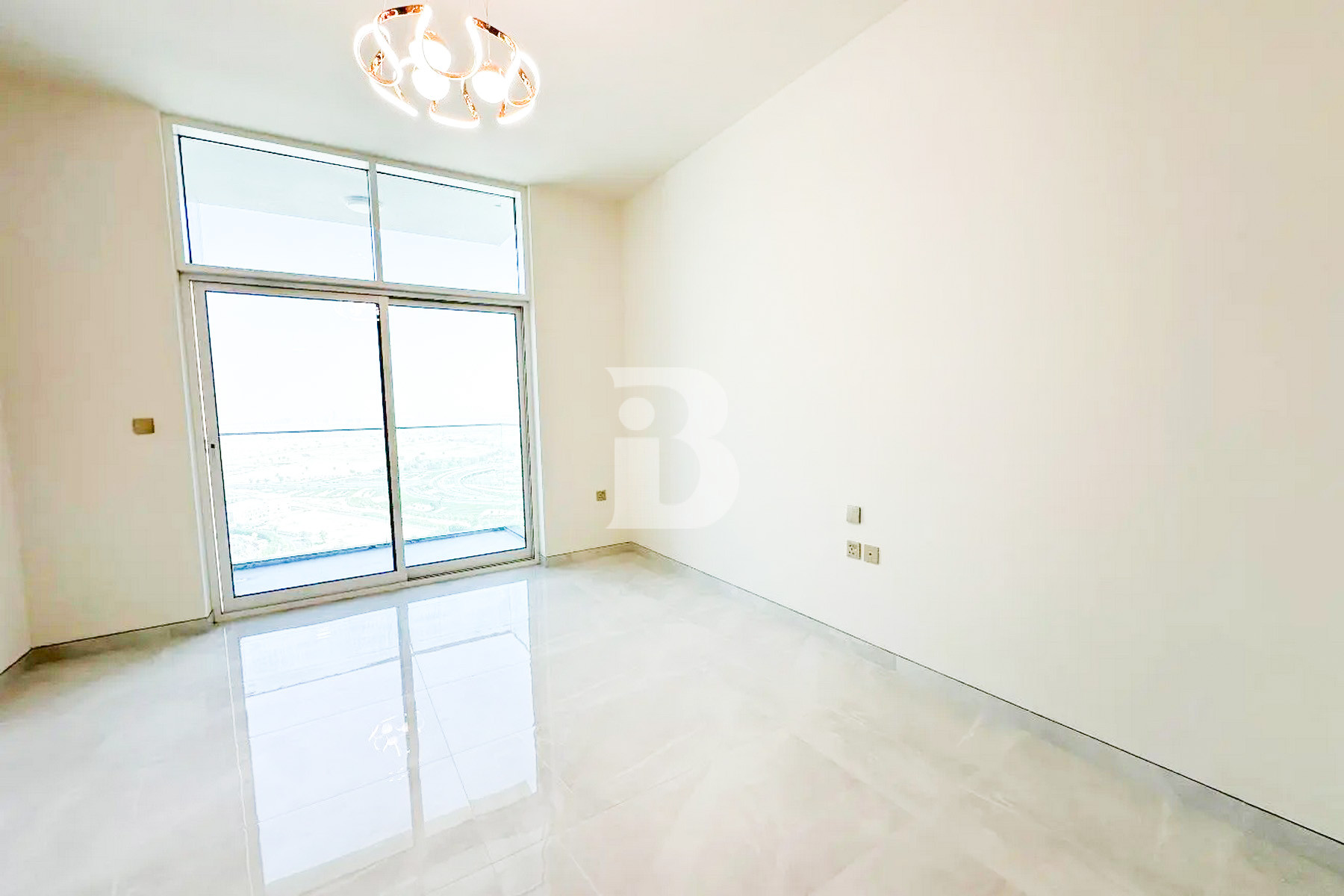 Mid Floor | Miracle Garden view | Spacious Layout