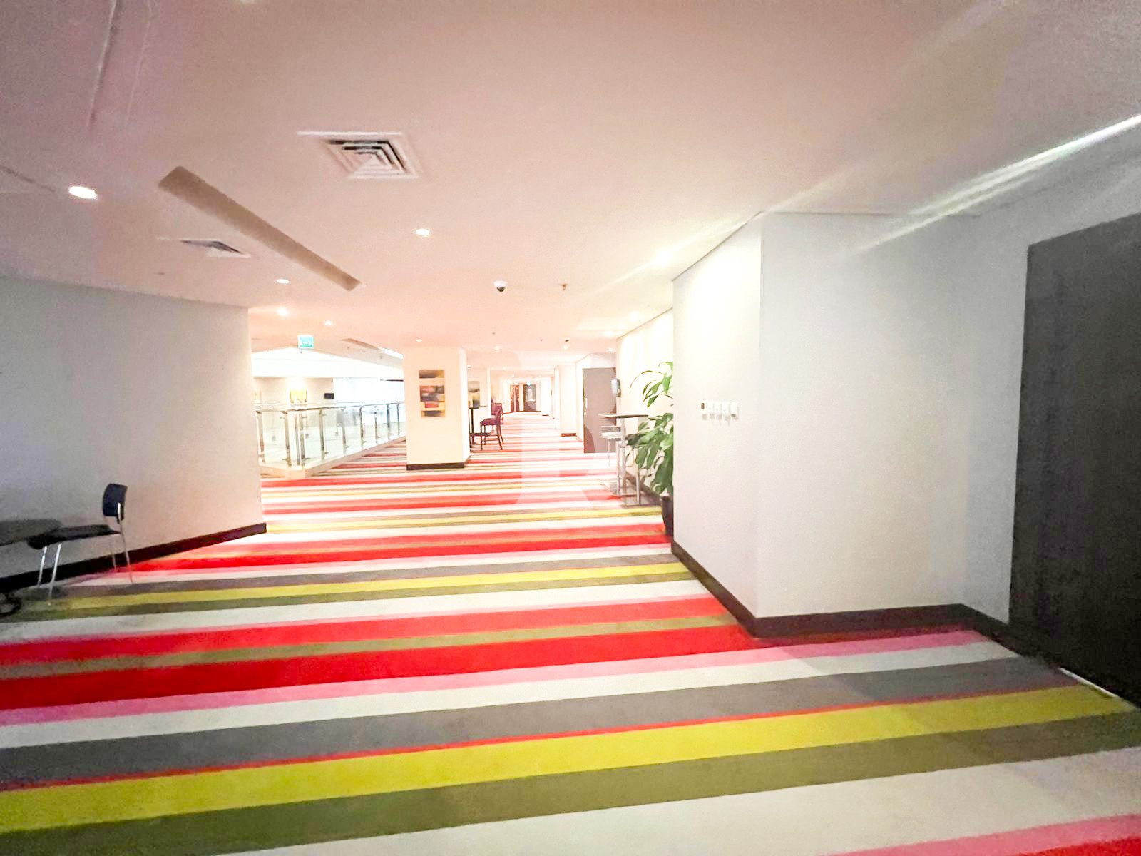 COMPACT OFFICE | PRIME DOWNTOWN LOCATION