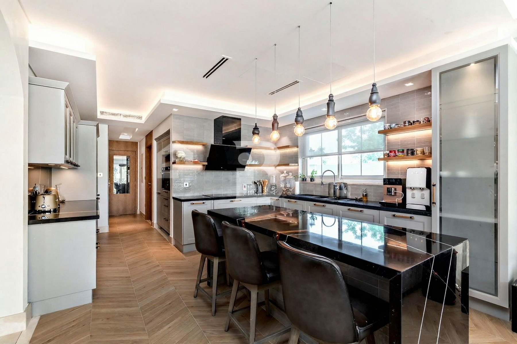 Luxury Upgrades | Extended |  VOT | Villa