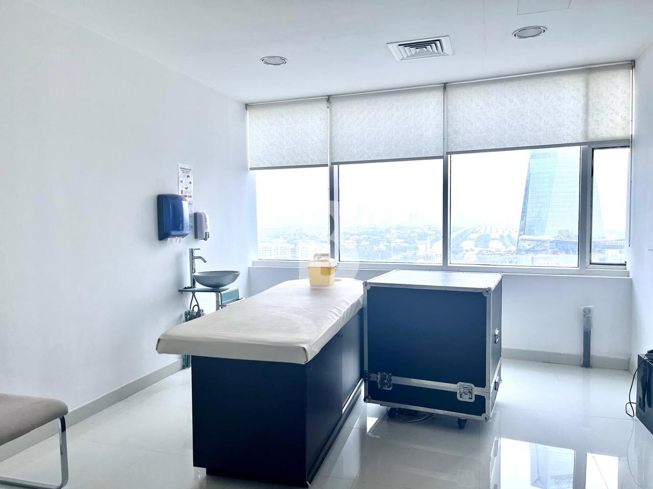 Prime Offices | for Clinic, Salon or Corporate Use