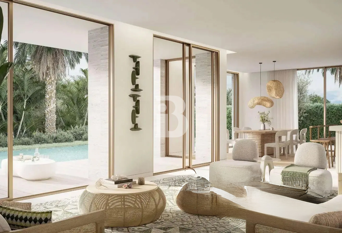 Prime Location | Garden villa | Water Front