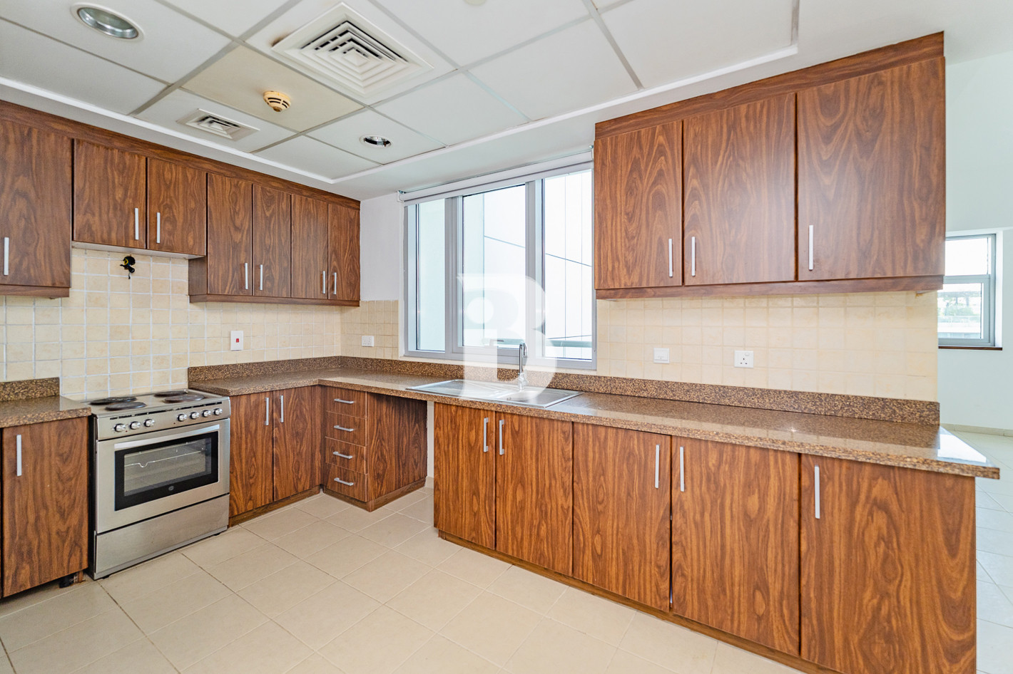 Big Layout / High Floor / Unfurnished