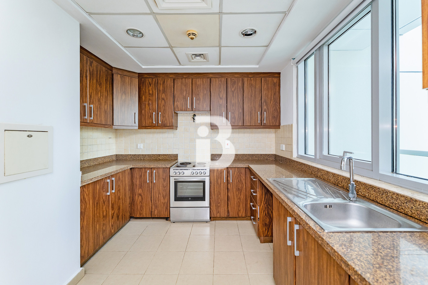 Big Layout / High Floor / Unfurnished