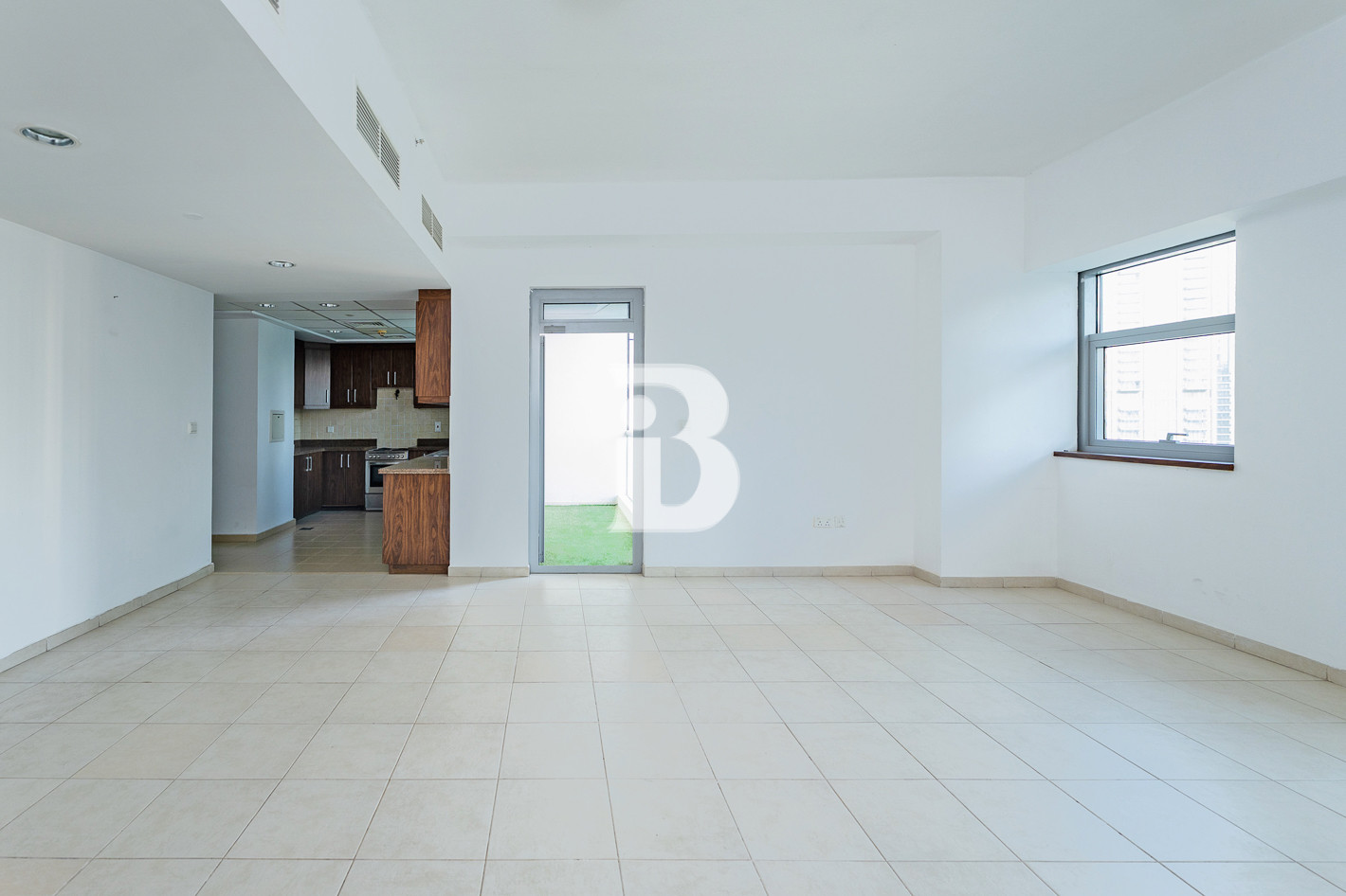 Big Layout / High Floor / Unfurnished