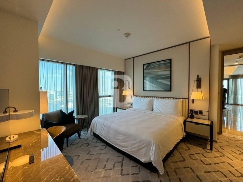 STUNNING CREEK VIEWS |SPACIOUS LAYOUT |HIGH FLOOR