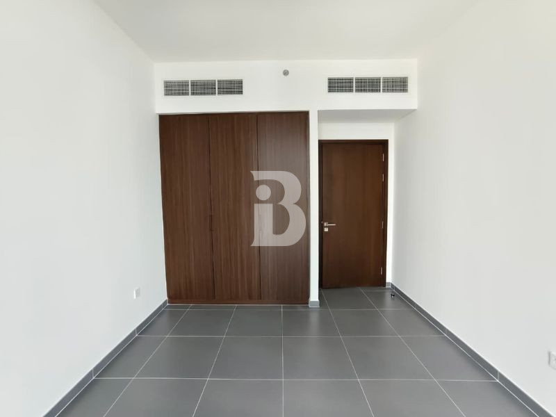 STUNNING CREEK VIEW |SPACIOUS LAYOUT |LUXURIOUS