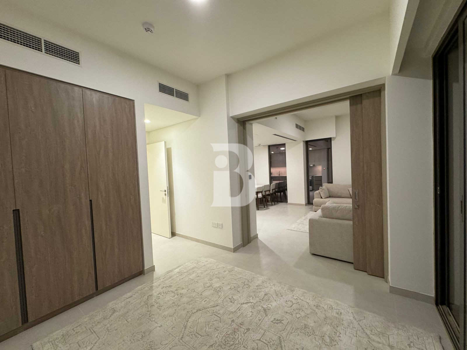 EXQUISITE DESIGNED | BRIGHT LAYOUT | SPACIOUS