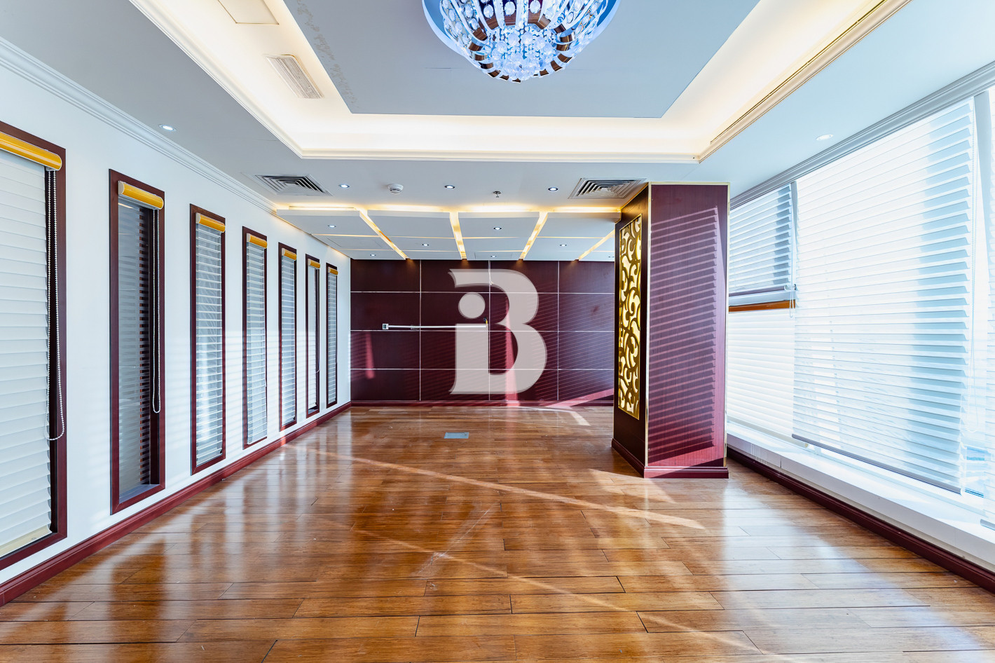 VASTU UNIT|HIGH FLOOR| UPGRADED INTERIORS|