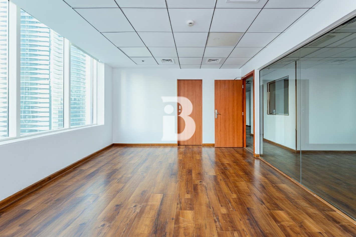 PARTITIONED OFFICE | 2PARKING | UNFURNISHED