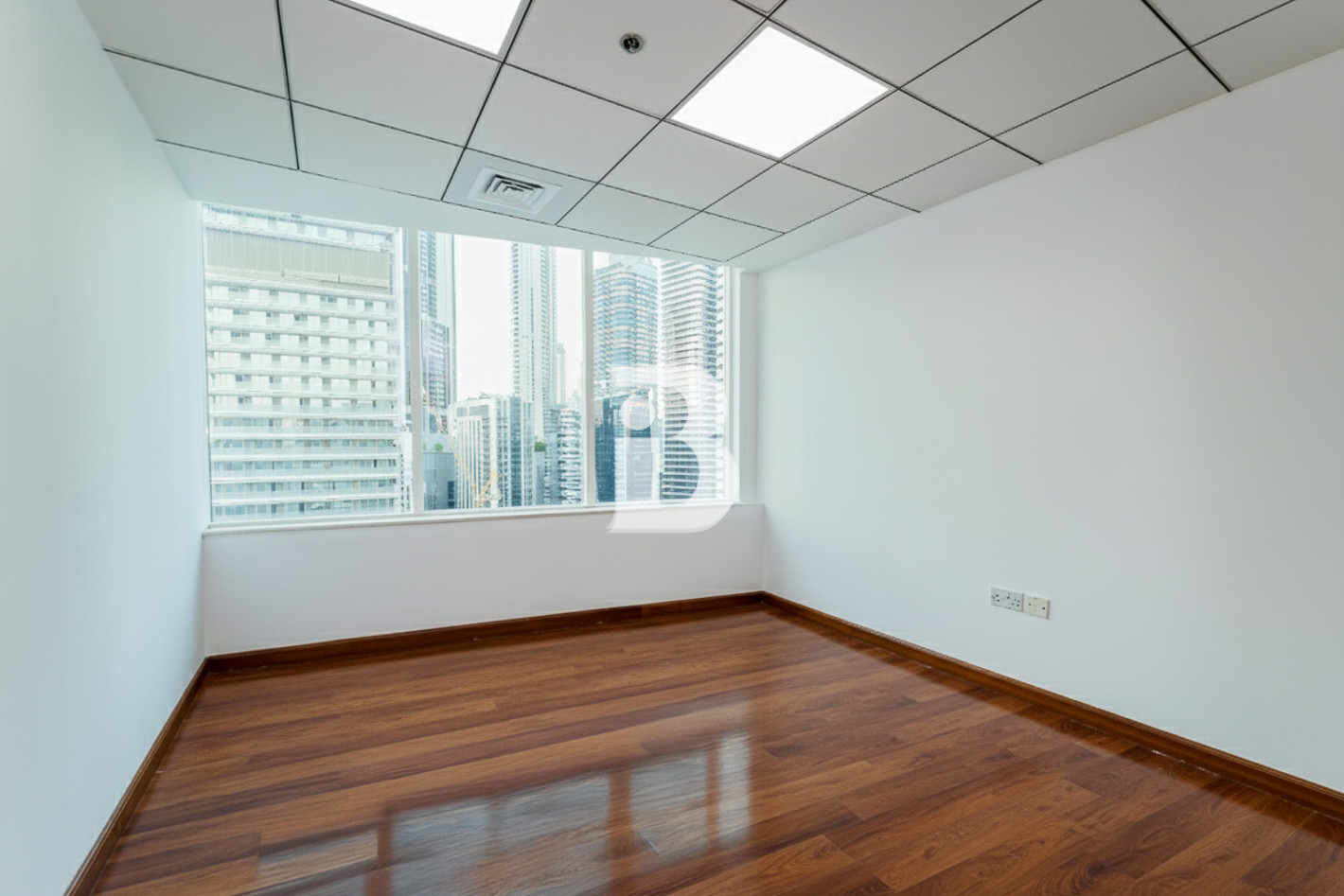 PARTITIONED OFFICE | 2PARKING | UNFURNISHED