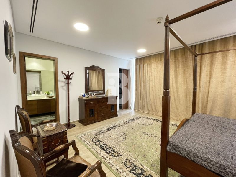 SPACIOUS | SINGLE ROW | 4BR | VACANT | FURNISHED