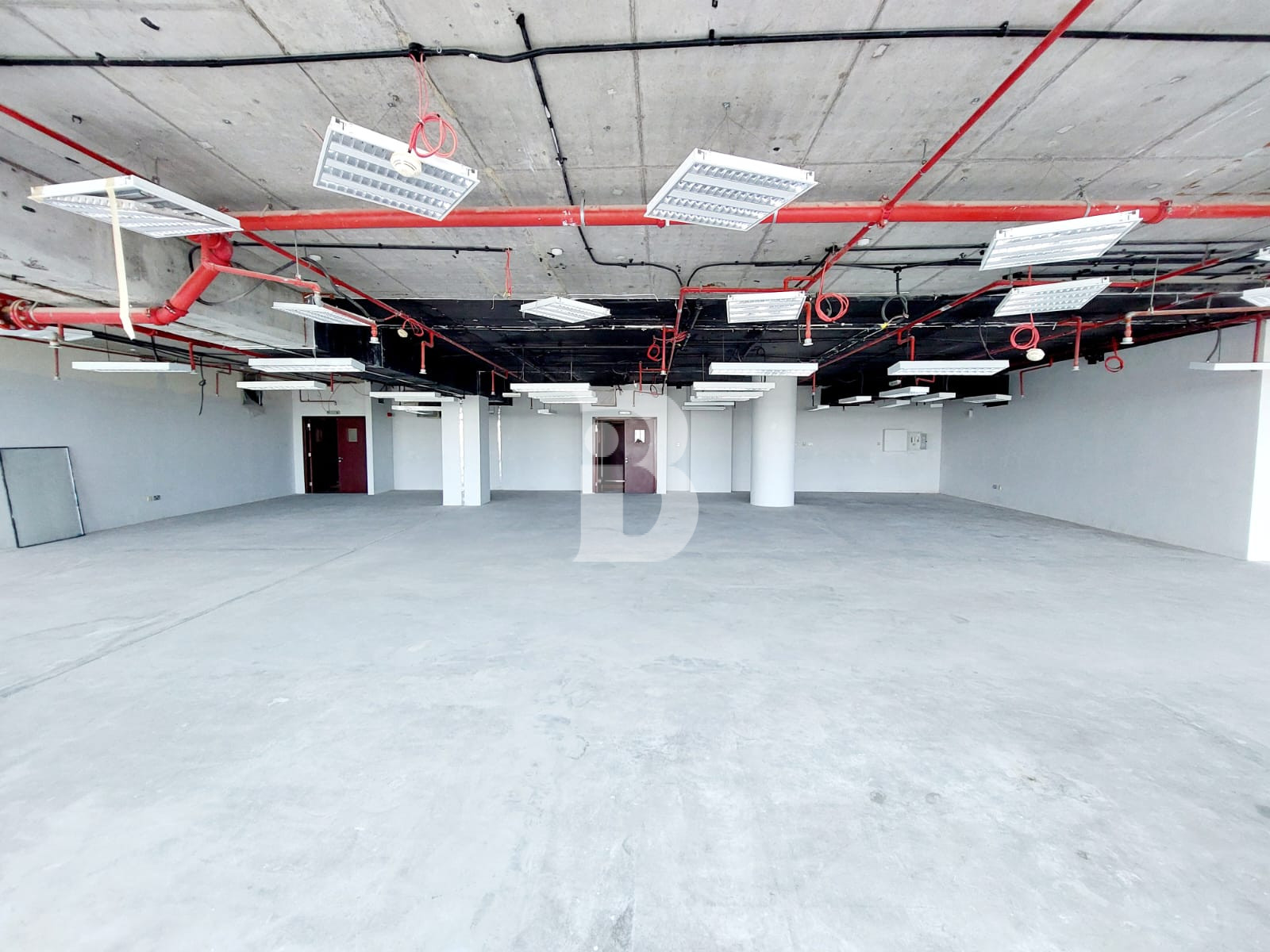 Visible &amp; Accessible Office Space for Lease |Ready