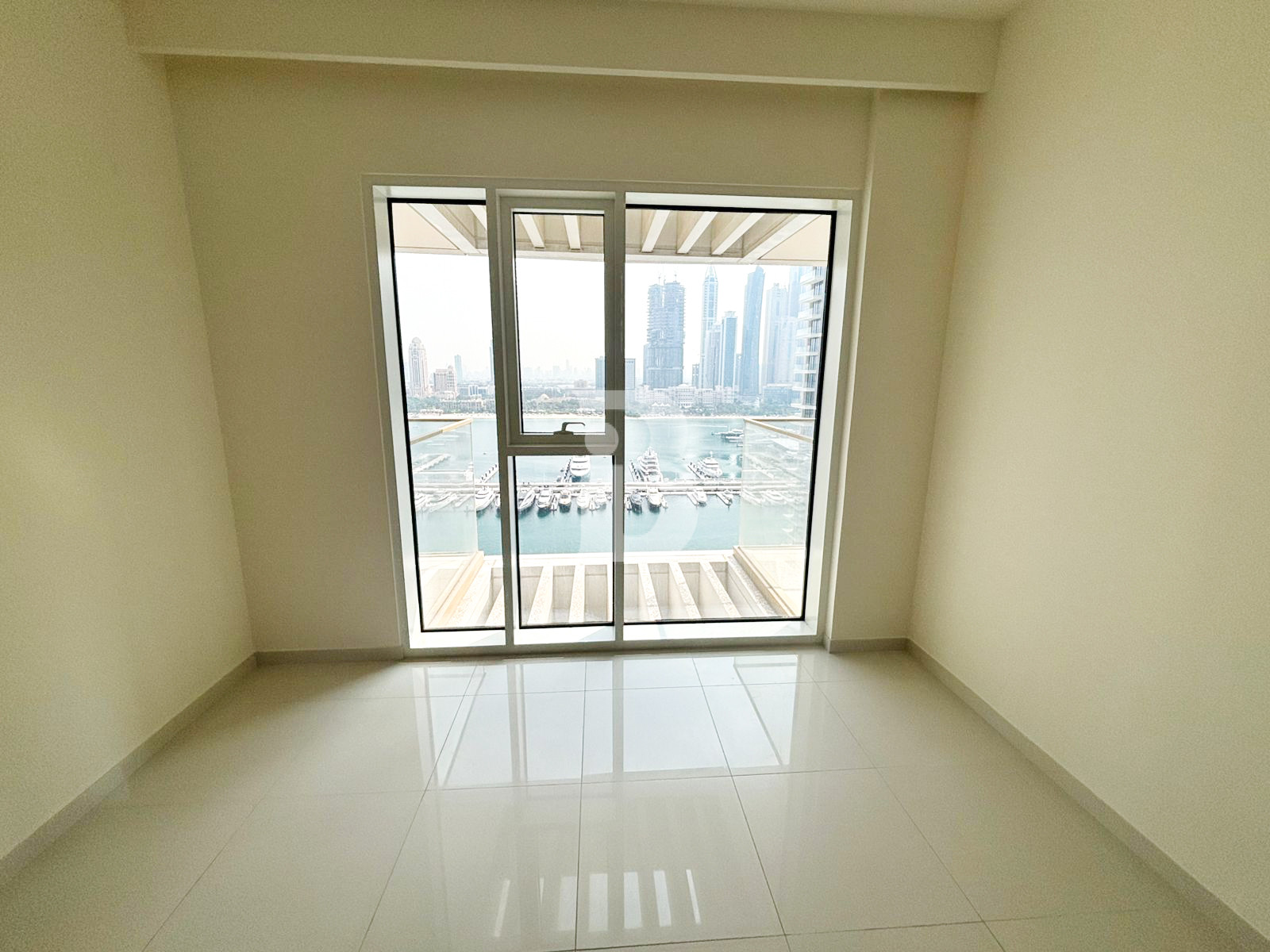 Luxury Living | Stunning Views | Grand Blue