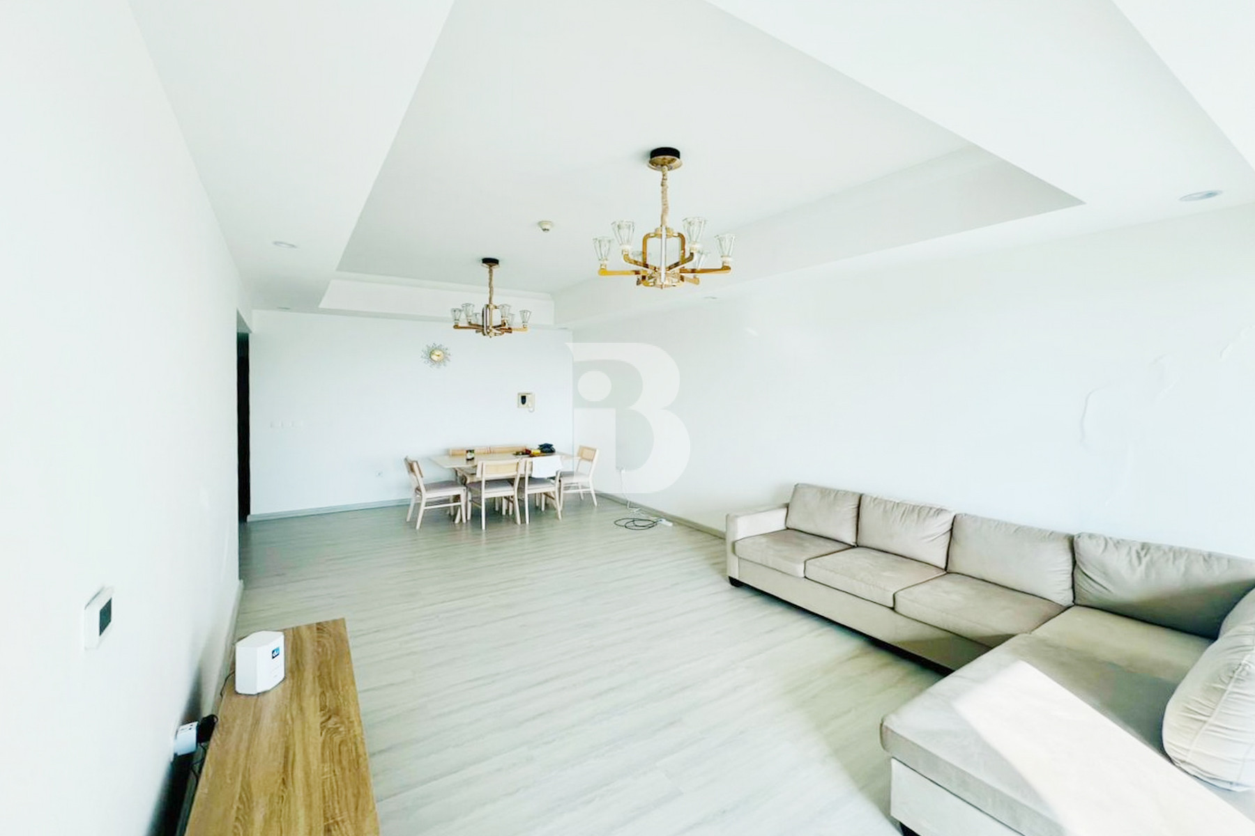 Ready to Move | Upgraded Furnished  with Maid