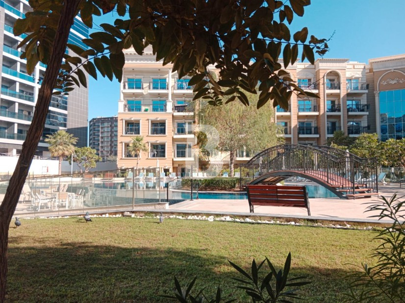 Beautiful Community | Mid Floor | Ready To Move