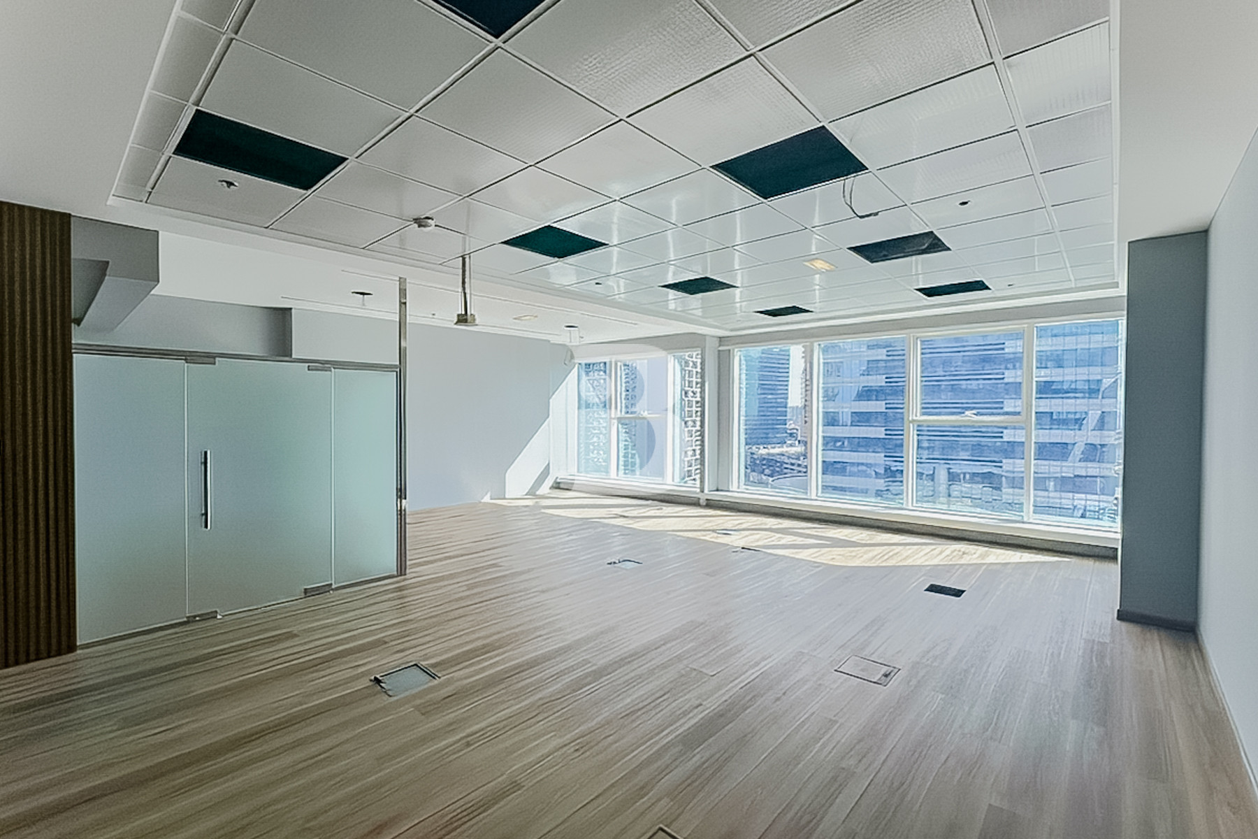 READY OFFICE  | FITTED | AMAZING CANAL VIEW