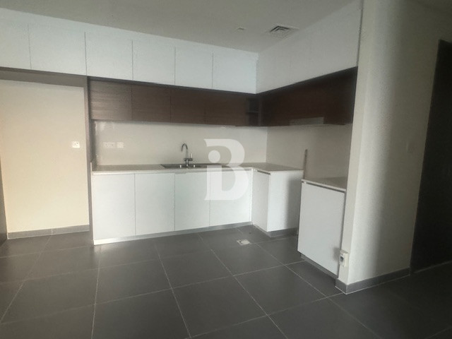 BURJ CREEK VIEW | LUXURY | HIGH FLOOR | VOT