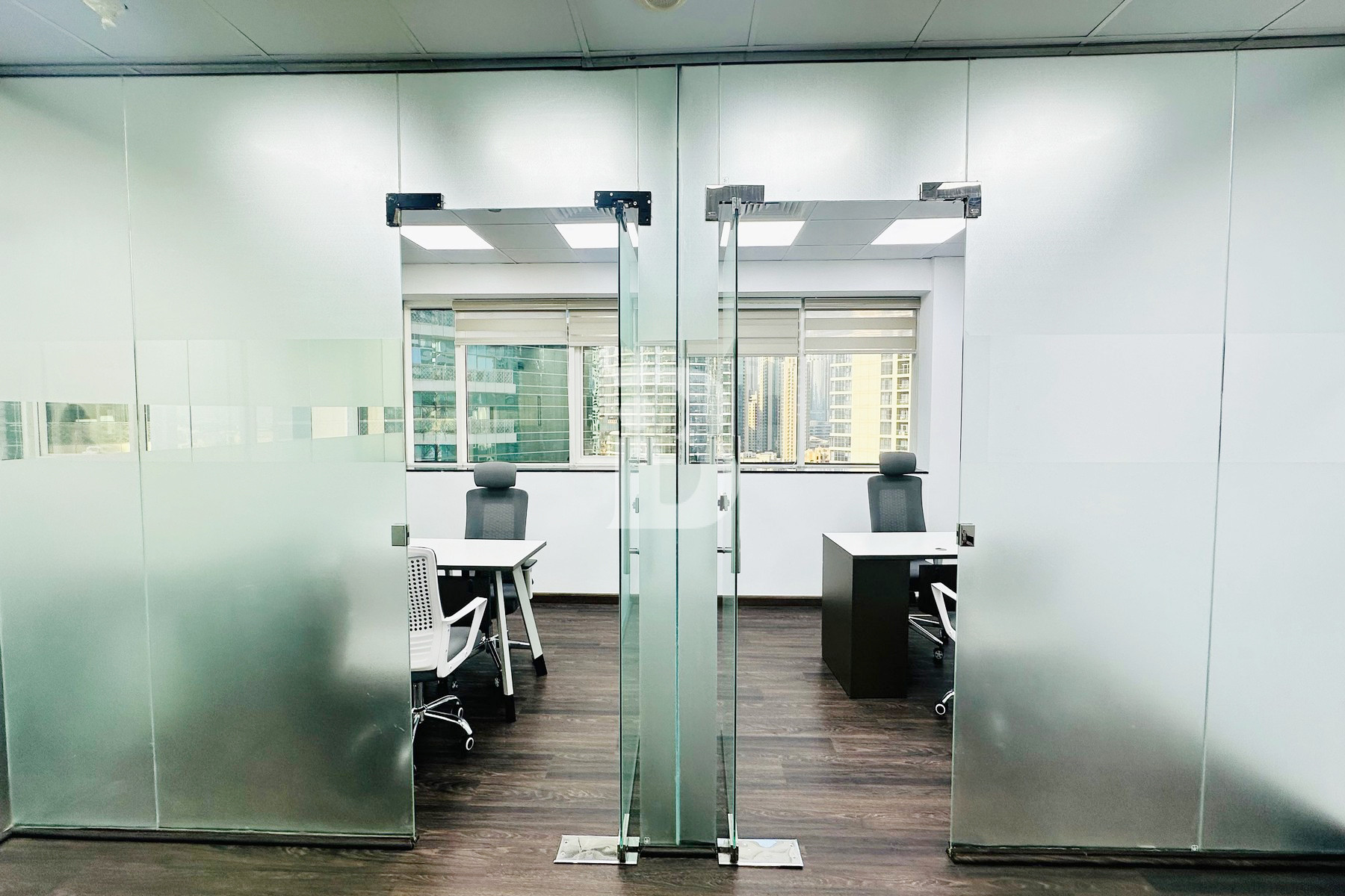 FULLY FITTED | GREAT LOCATION | GOOD INVESTMENT