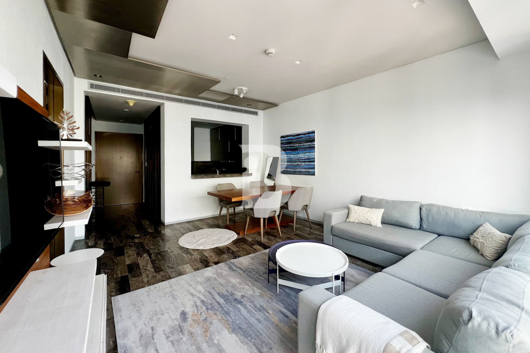 Sunlit | Sea Views | Vacant Ready to Move